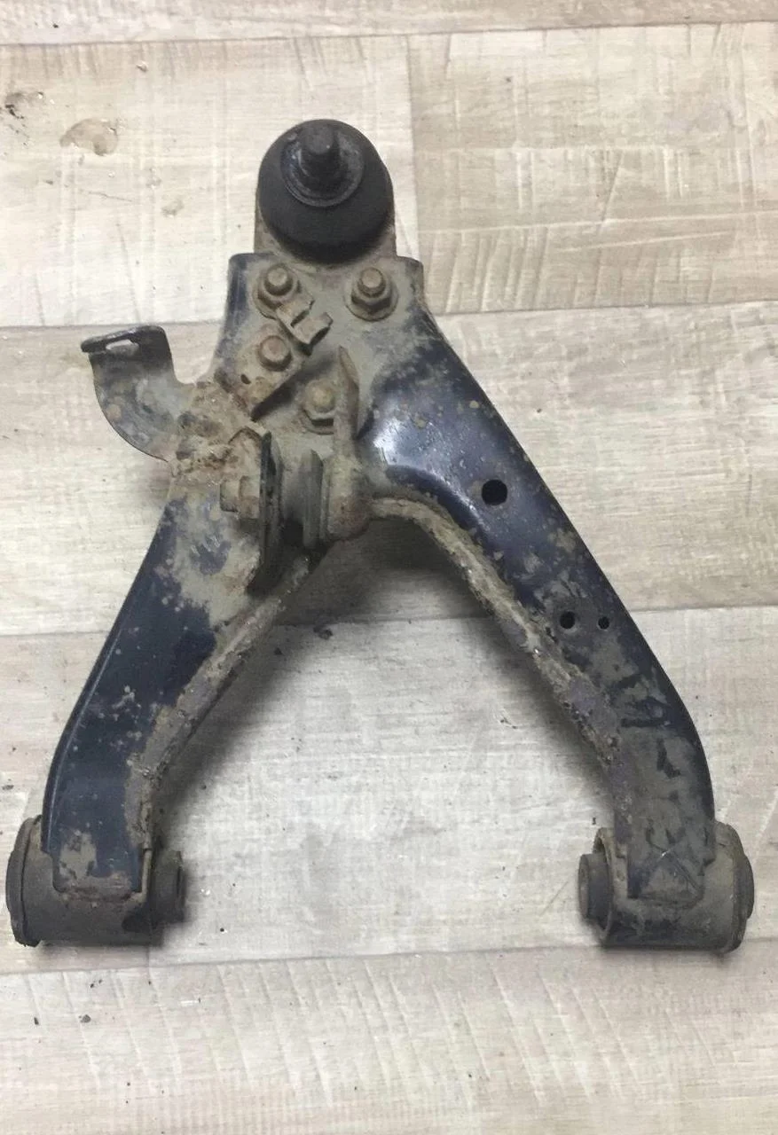 Б.у. рычаг MITSUBISHI PAJERO V93W MITSUBISHI PAJERO V93W