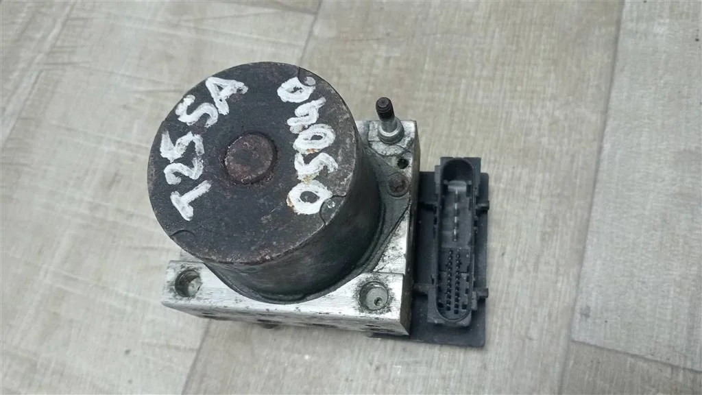 Б.у. блок abs TOYOTA AVENSIS ZZT251 TOYOTA AVENSIS ZZT251