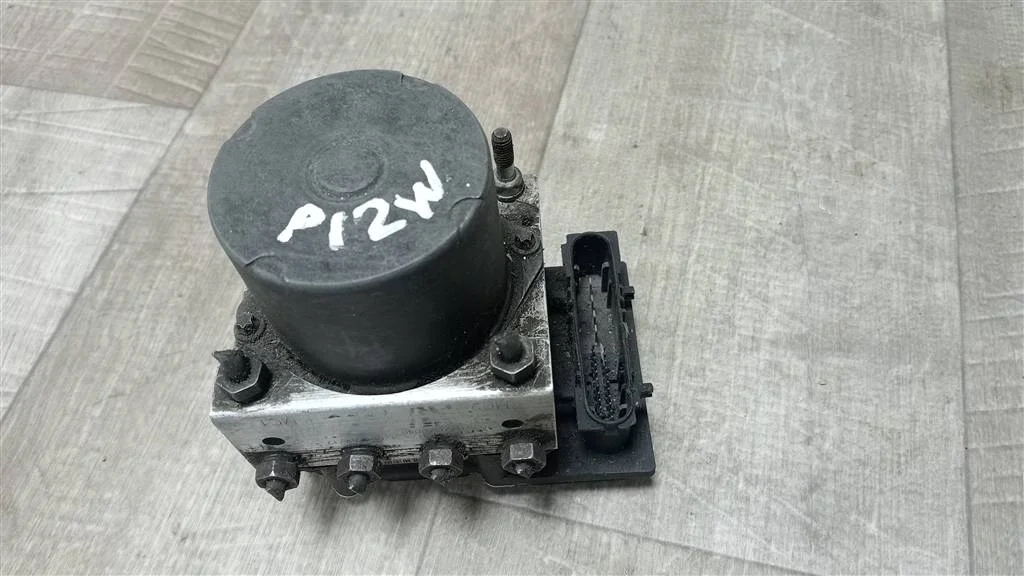 Б.у. блок abs NISSAN PRIMERA P12 NISSAN PRIMERA P12