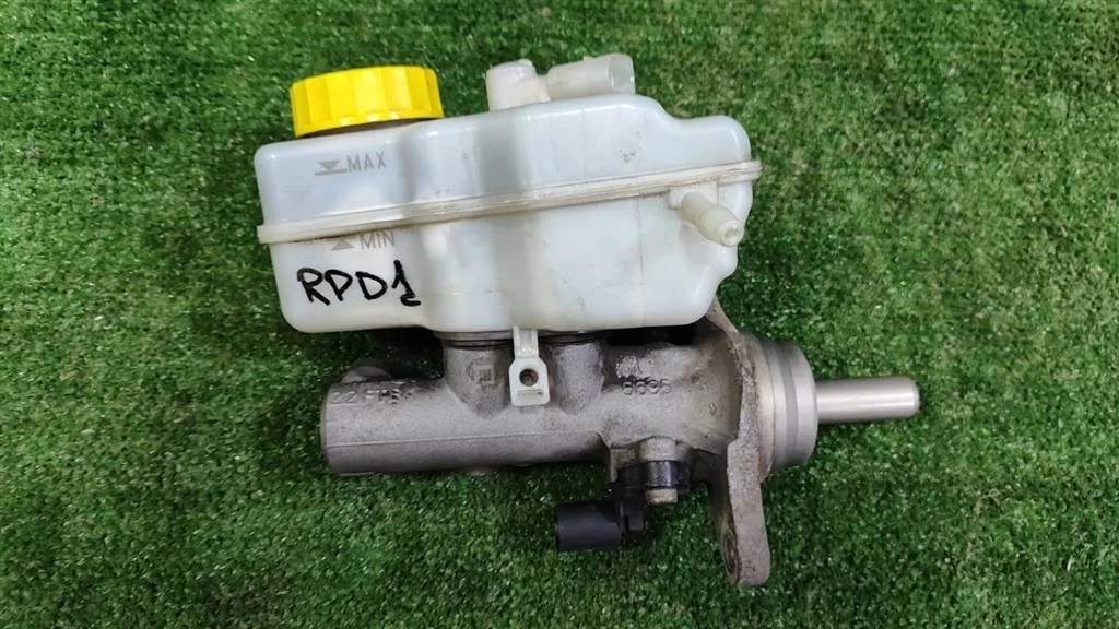 Б.у. цилиндр главный тормозной SKODA RAPID NH SKODA RAPID NH