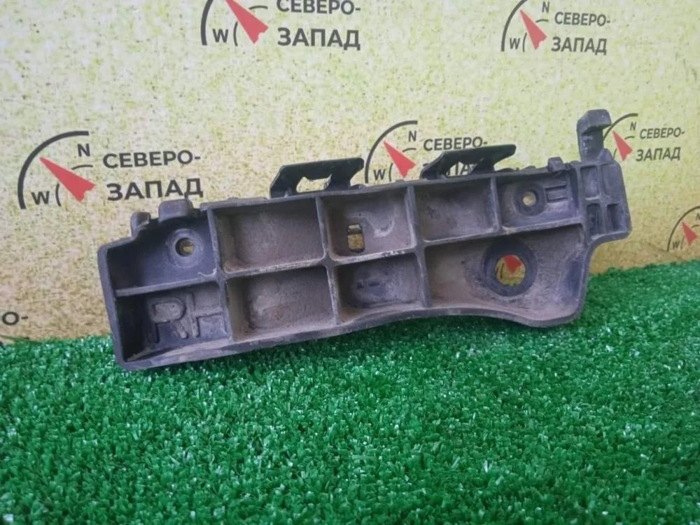 Кронштейн бампера Hyundai Santa Fe 2013 865282W000 DM G4KEDU, передний правый