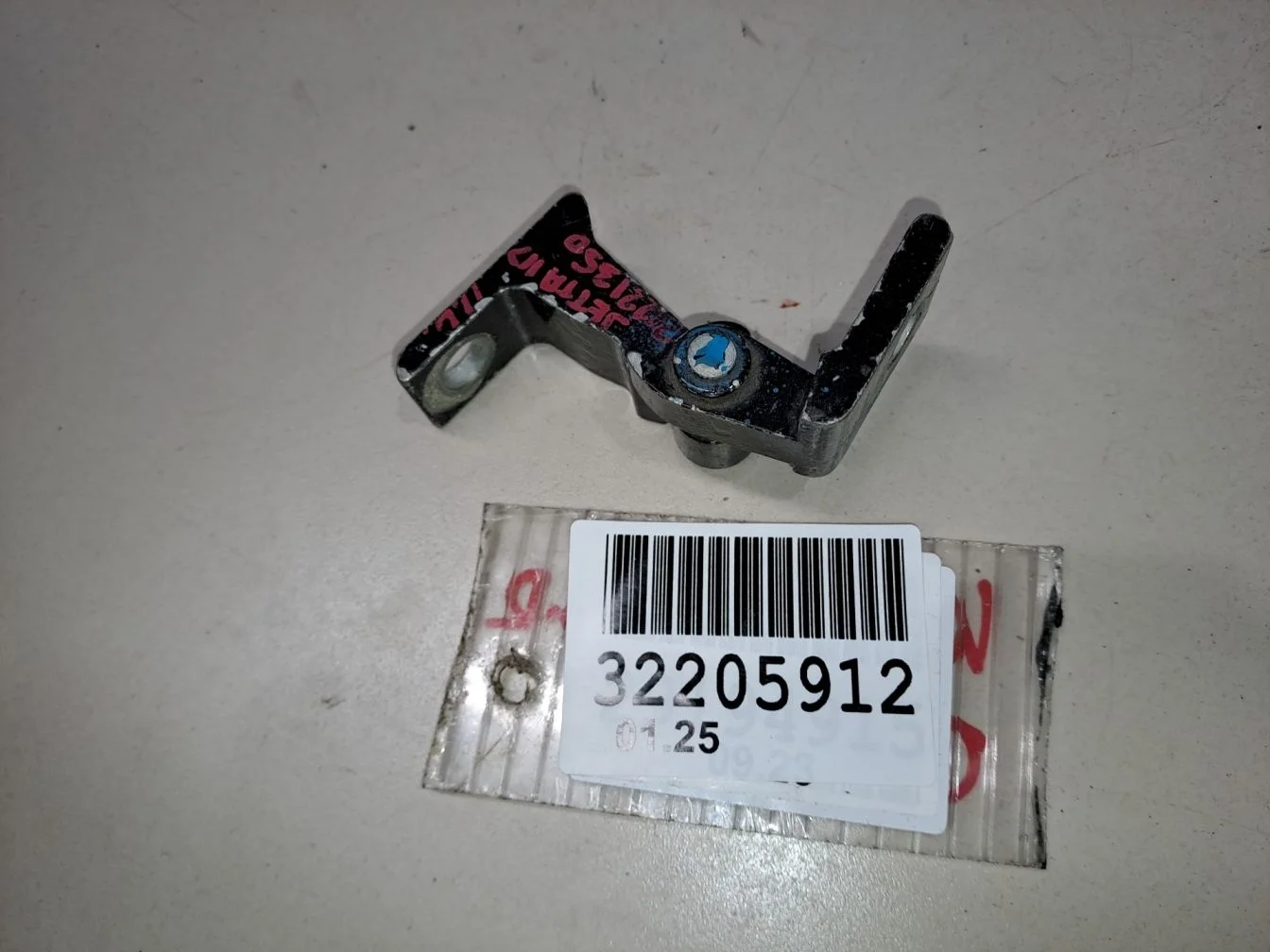 Петля двери передней левой верхняя для Volkswagen Jetta A6 2010-2018