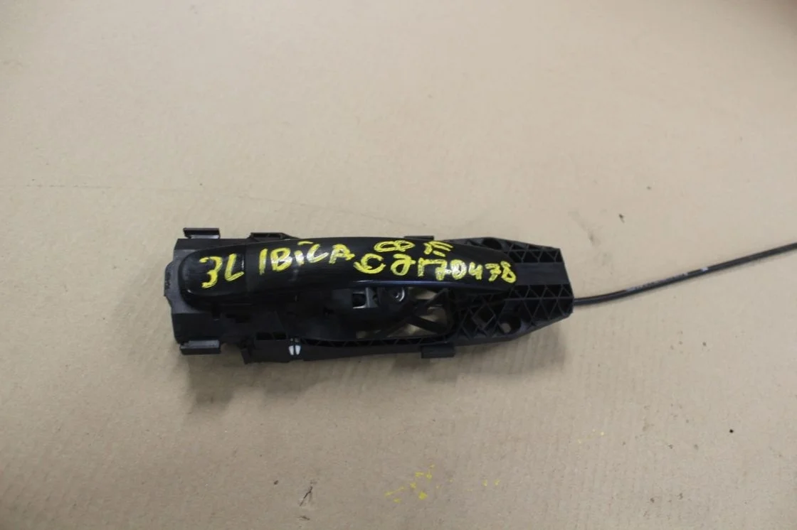 Ручка двери нaружная задняя левая для Seat Ibiza 2008-2017