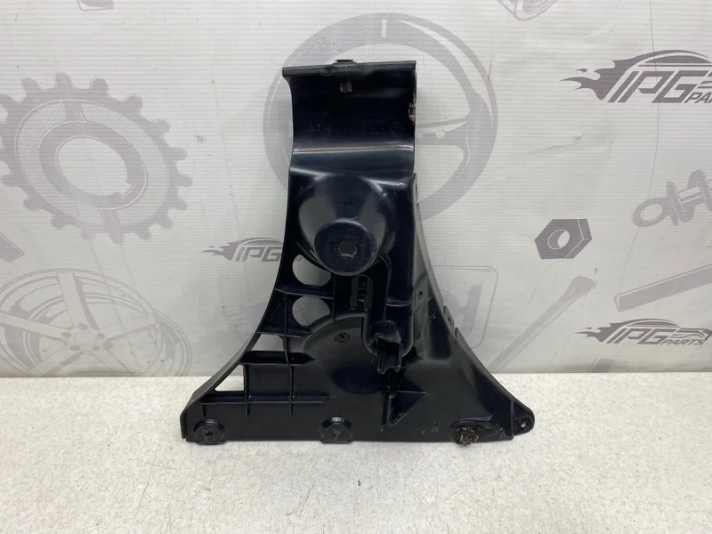 Кронштейн заднего бампера правый BMW 5 2003 E60