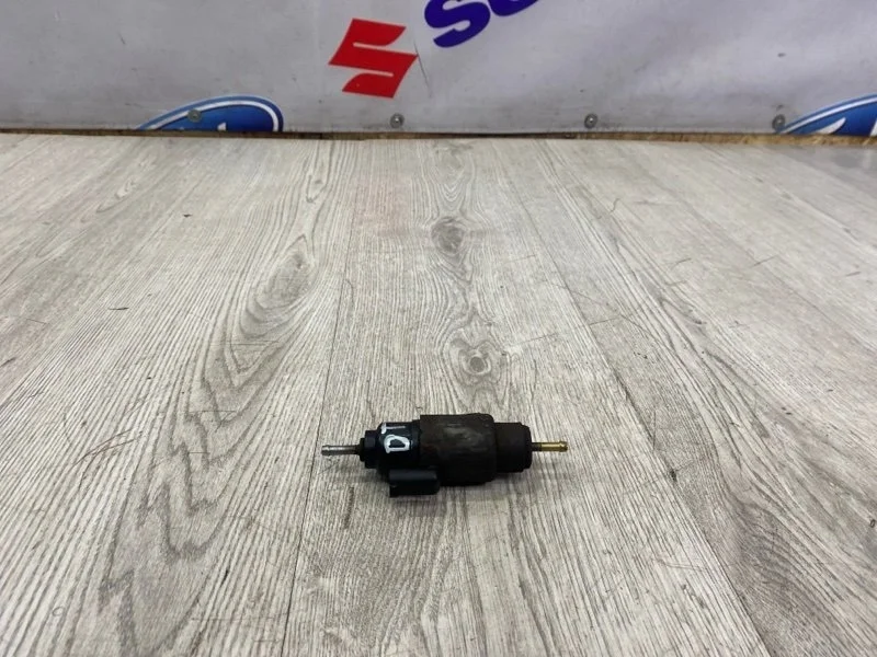 Насос топливный электрический Land Rover Range Sport 2008 L320