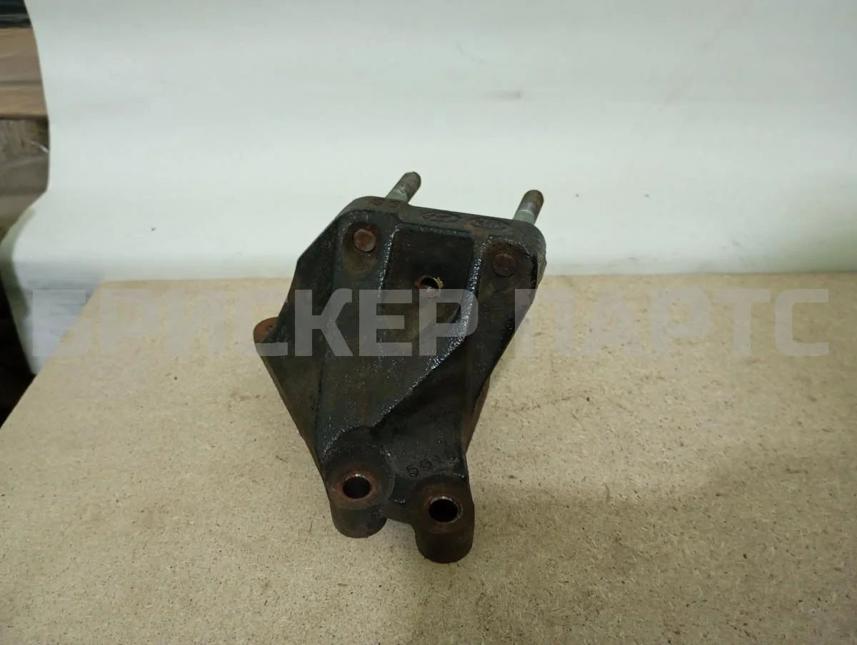 Кронштейн двигателя прав Киа Сид 2  JD