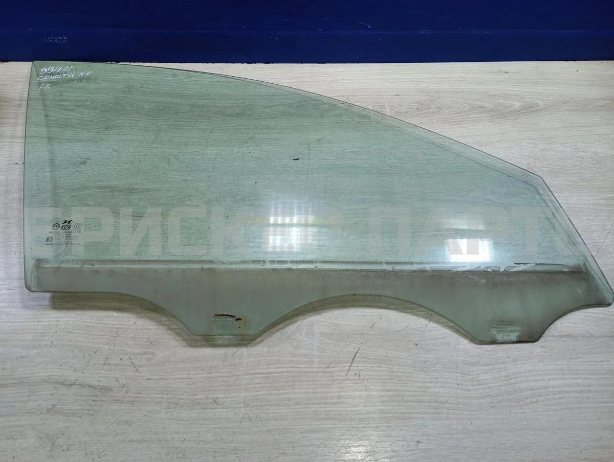 Стекло двери передней Хендай Соната V  NF