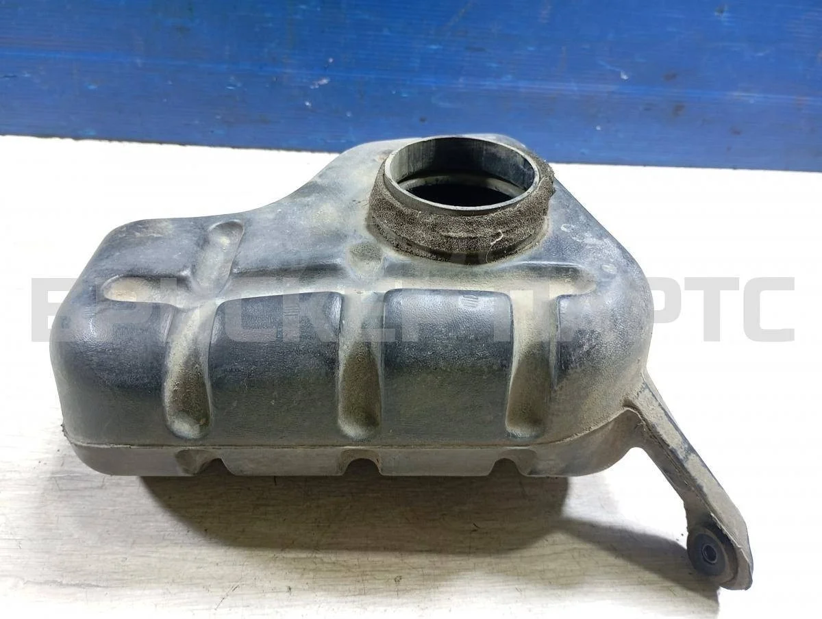 Резонатор воздушного фильтра Мазда Трибьют 1 серия EP