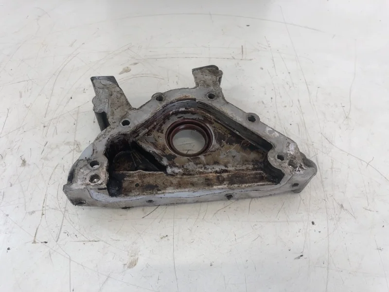 Декоративная крышка двигателя Volkswagen Jetta