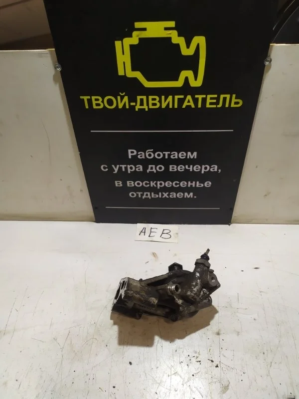 Корпус масляного фильтра Volkswagen Passat