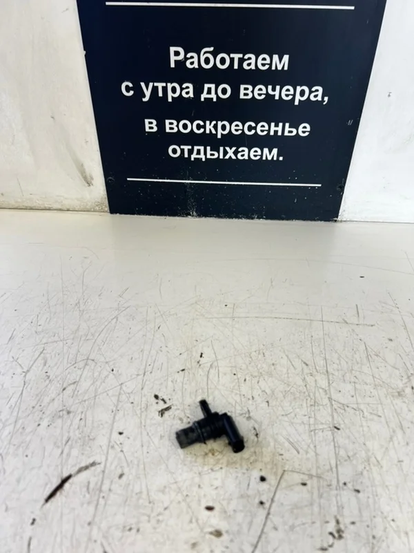 Датчик распредвала Skoda octavia