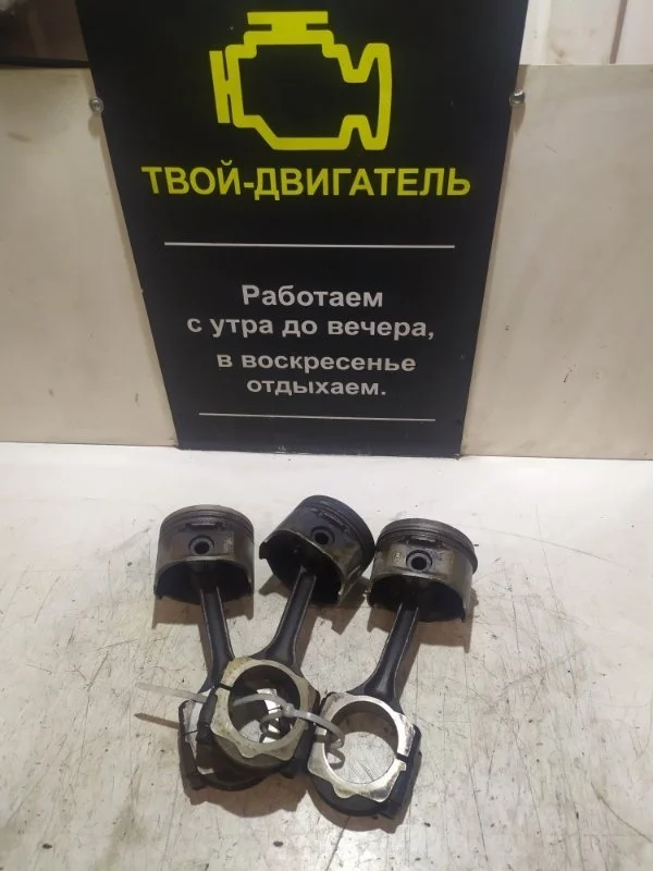 Поршень с шатуном Renault Logan