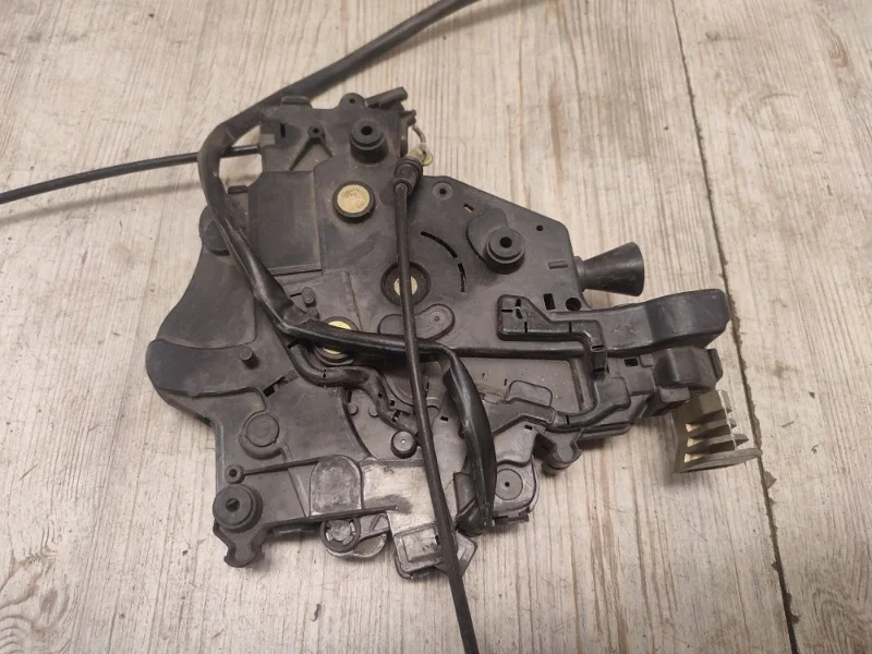 Замок сдвижной двери VW Transporter T5 2003-2015 7H