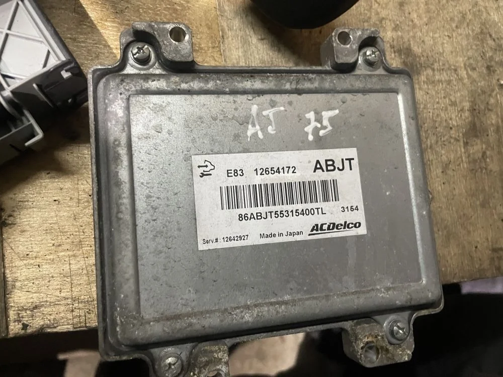 блок управления двигателем opel astra J