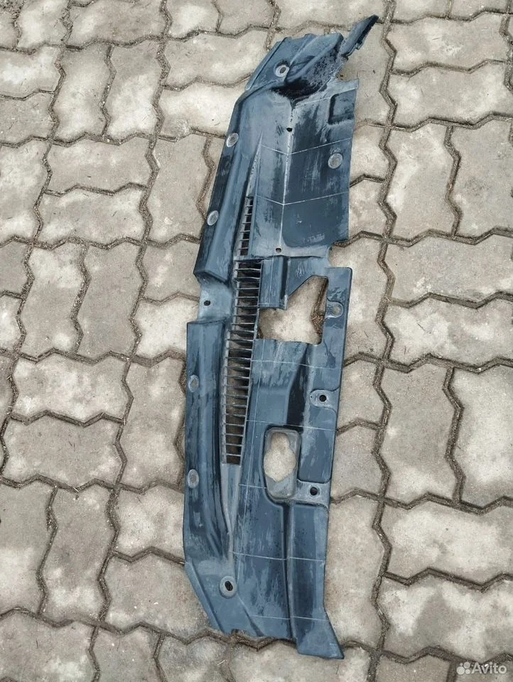 Накладка замка капота субару трибека