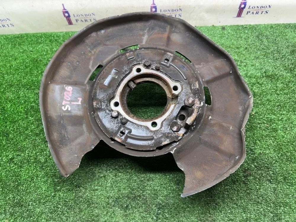 Кулак задний BMW X1 E84