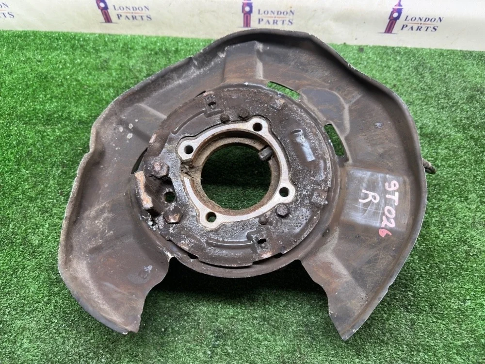 Кулак задний BMW X1 E84