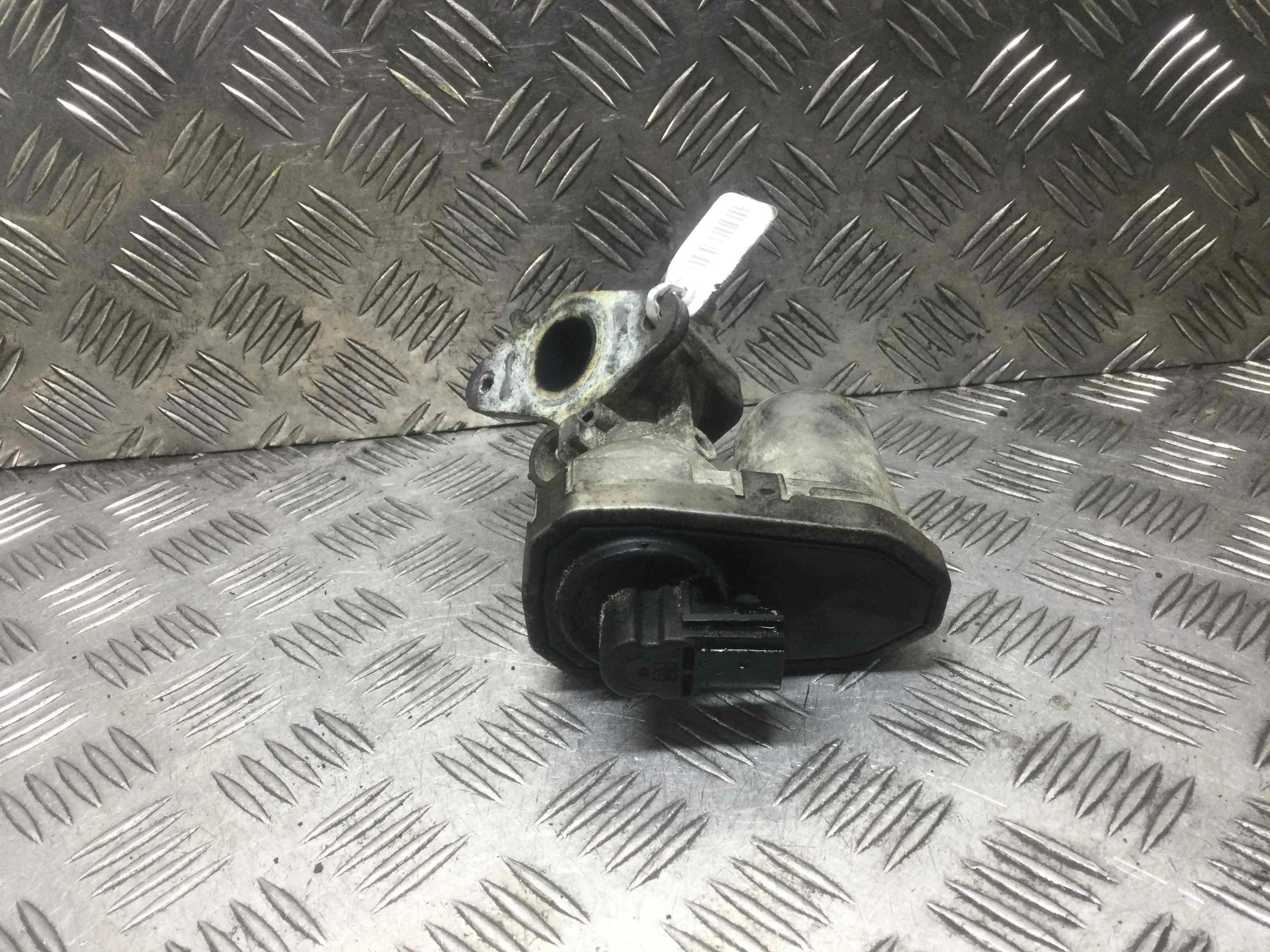 Клапан EGR Ford Transit 3 поколение [рестайлинг] (2006-2013) дизель 2.4 TDCi Механика Микроавтобус