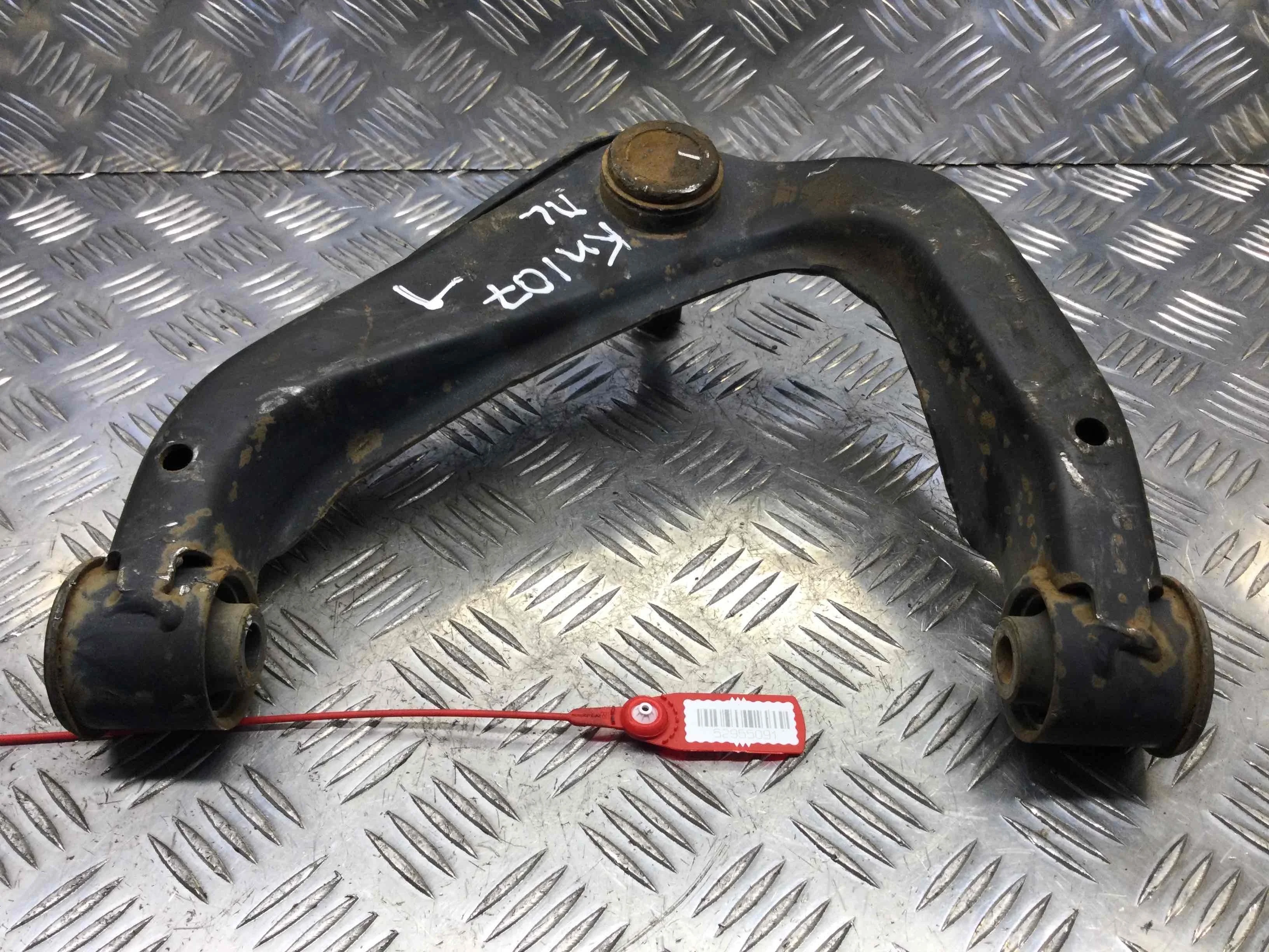 Рычаг передний левый Nissan Navara D40 (2005-2010) дизель 2.5 DCI Механика