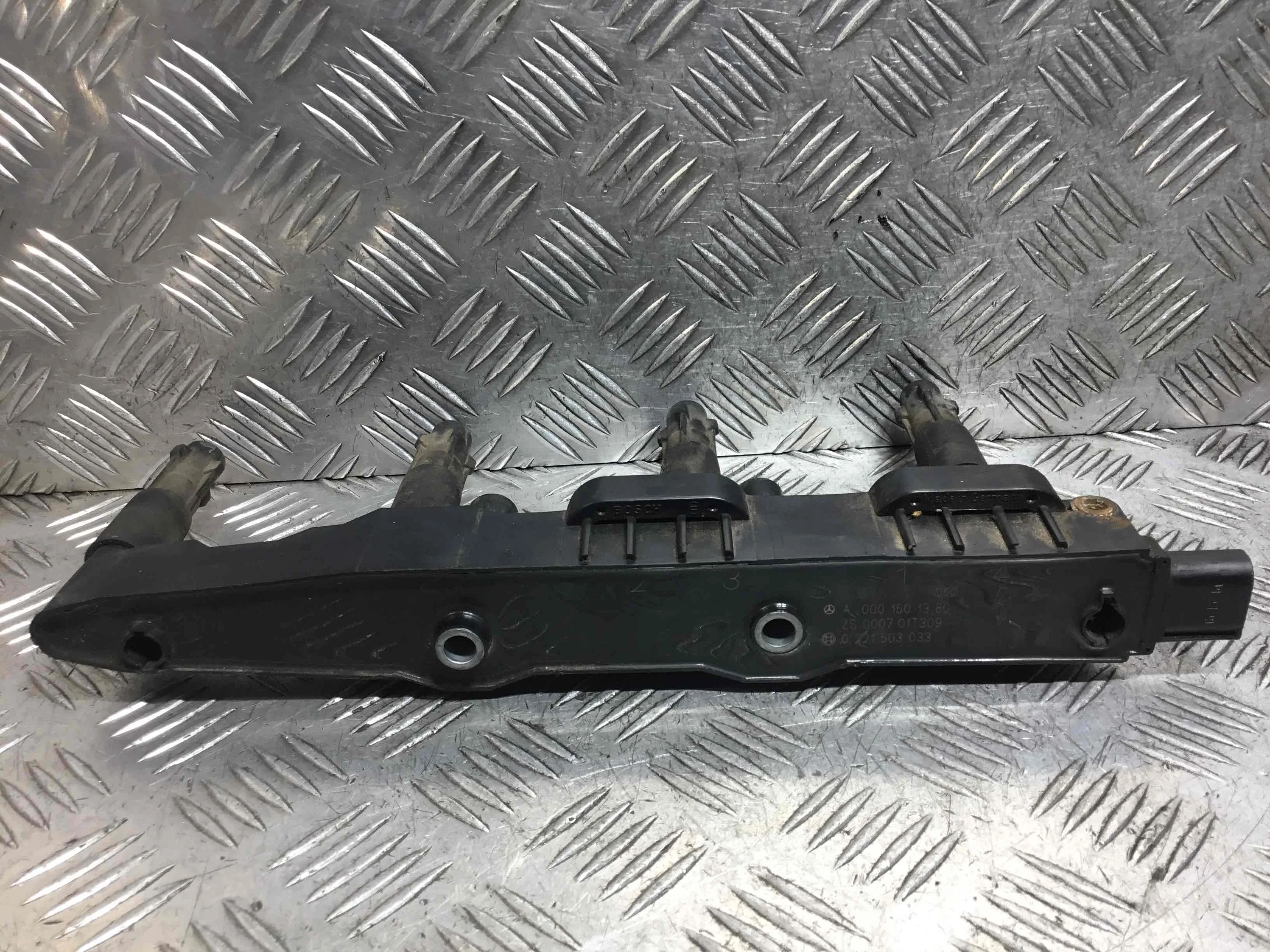 Катушка зажигания Mercedes Vaneo W414 2001-2005 бензин 1.9 i Механика Минивэн