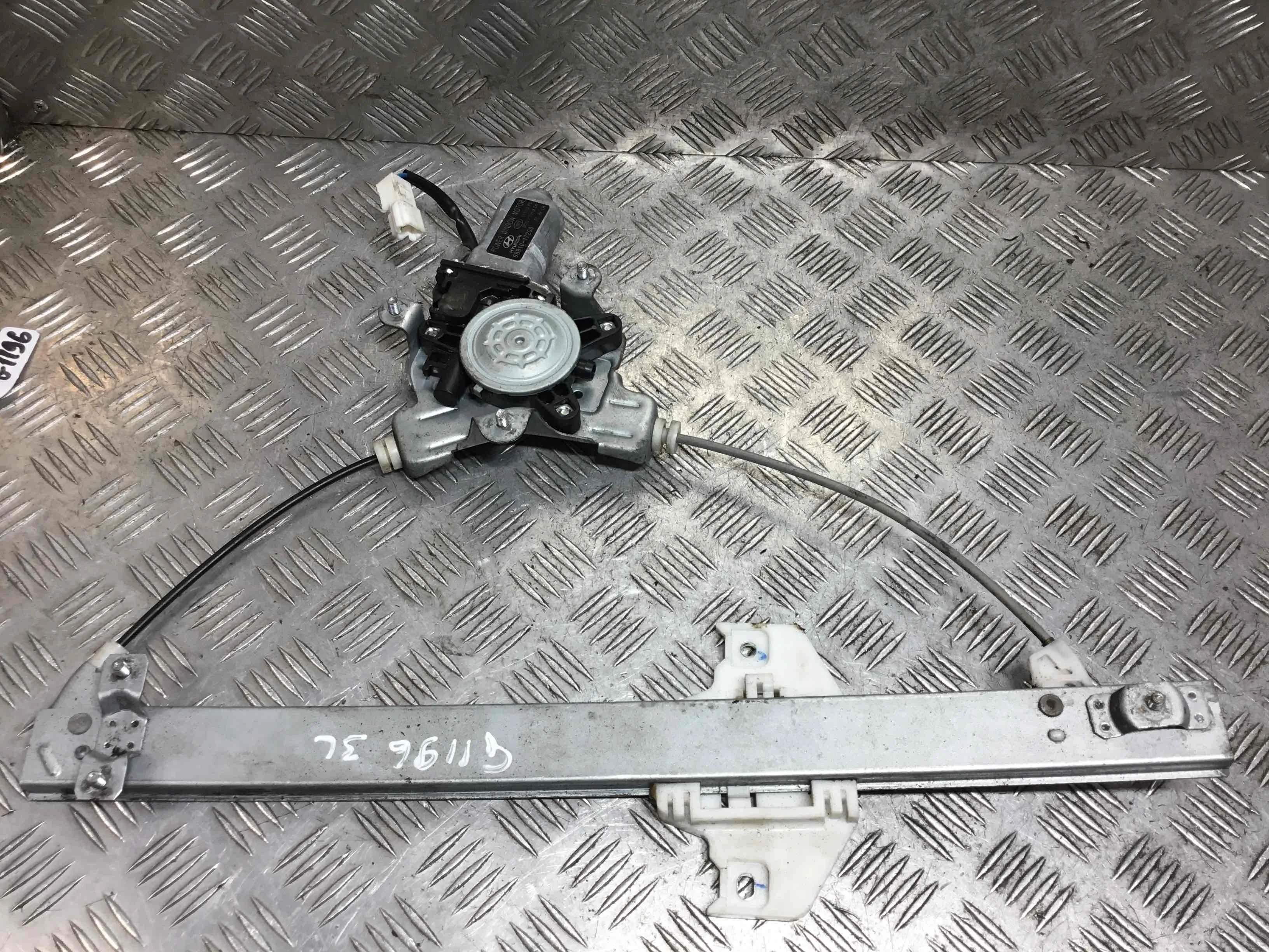 Стеклоподъемник электрический задний левый Hyundai Matrix 1 поколение (2001-2005) бензин 1.6 i Механика Минивэн