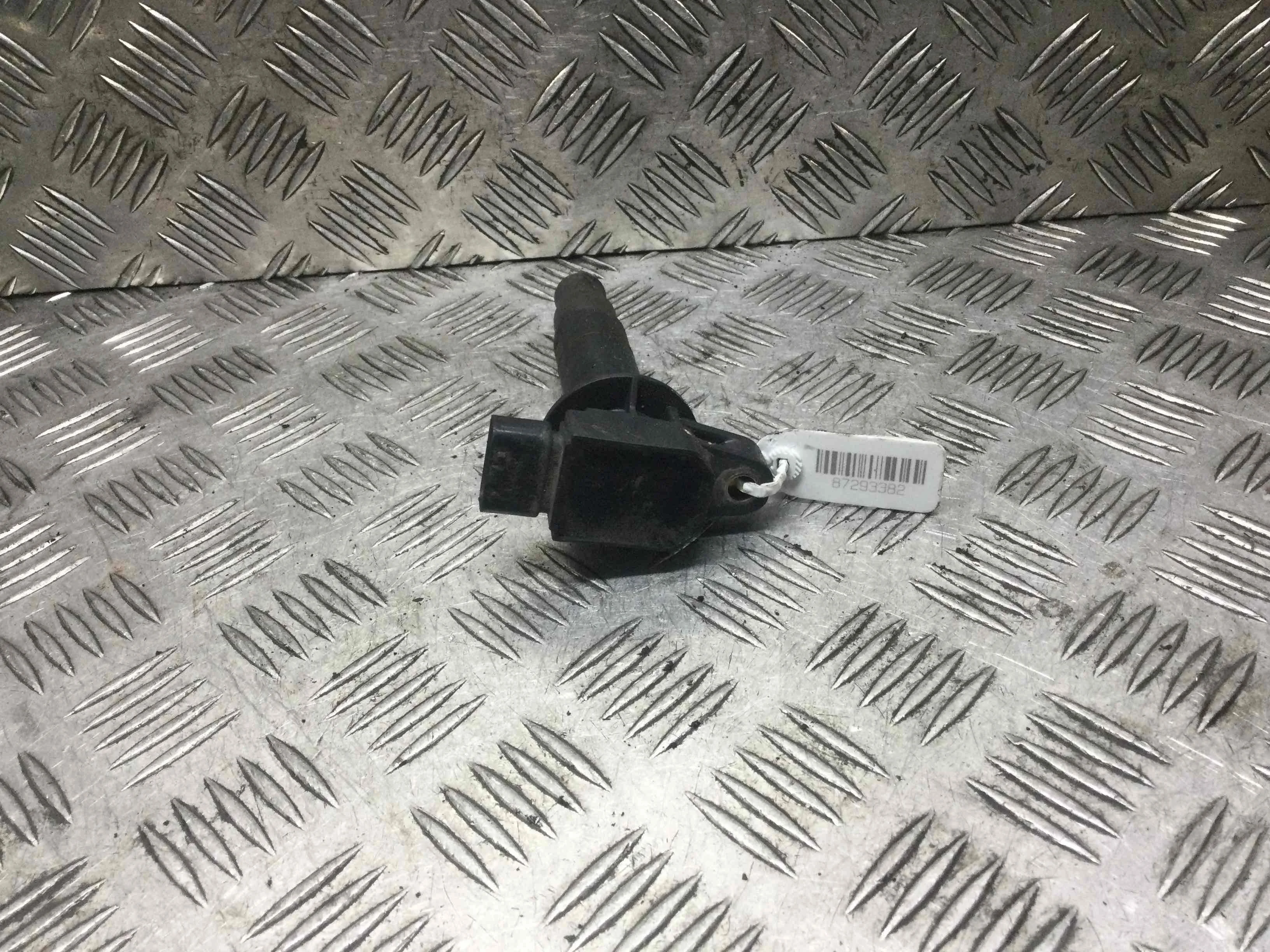 Катушка зажигания Toyota Yaris P1 (1999-2003) бензин 1.0 i Механика Х/б