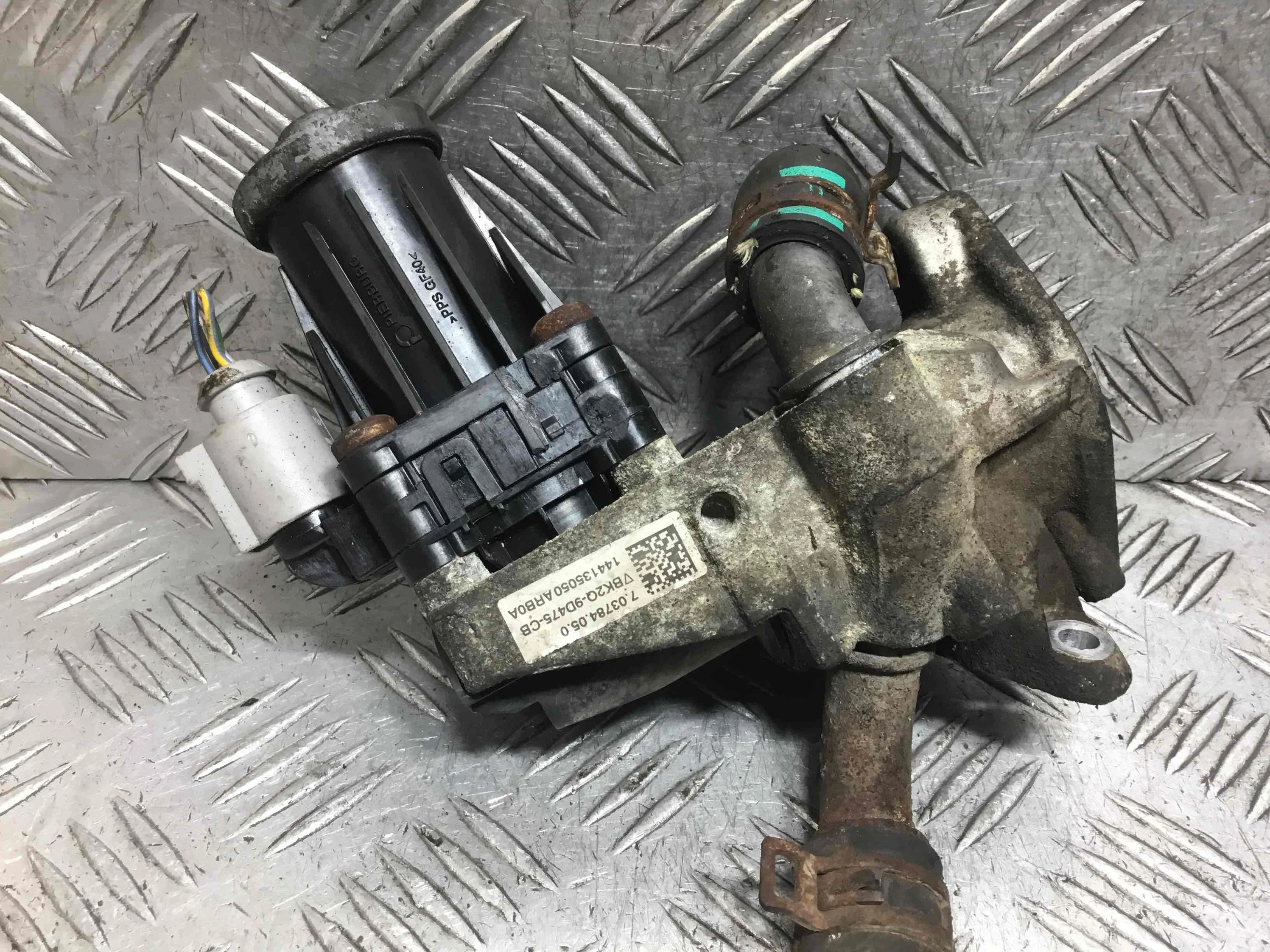 Клапан EGR Ford Transit 3 поколение [рестайлинг] (2006-2013) дизель 2.2 TDI Механика Микроавтобус