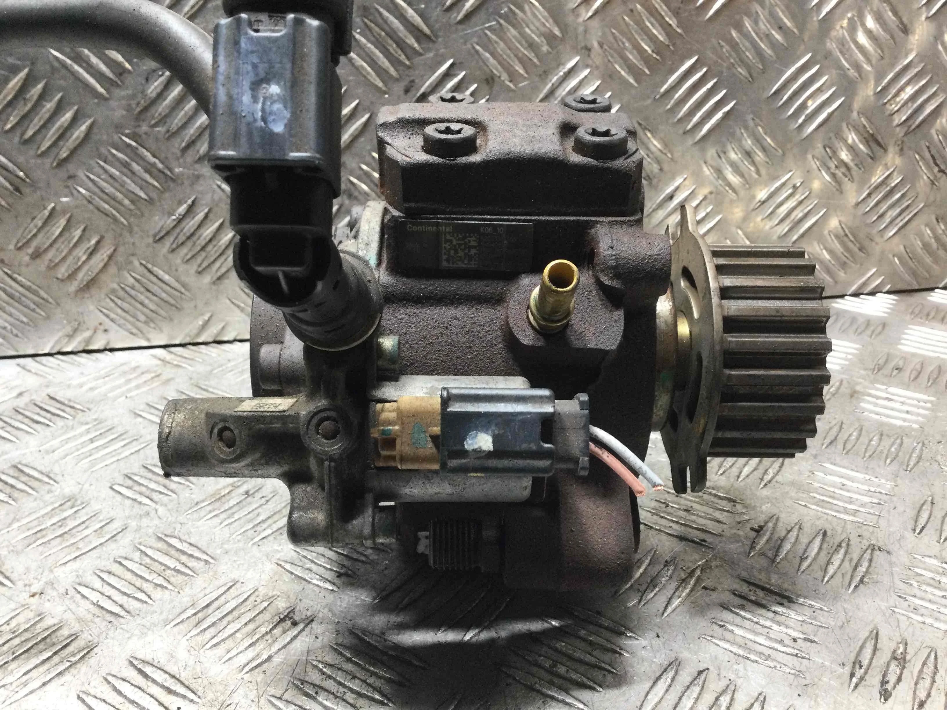 ТНВД Peugeot 3008 1 поколение (2010-2013) дизель 1.6 HDi Механика Х/б