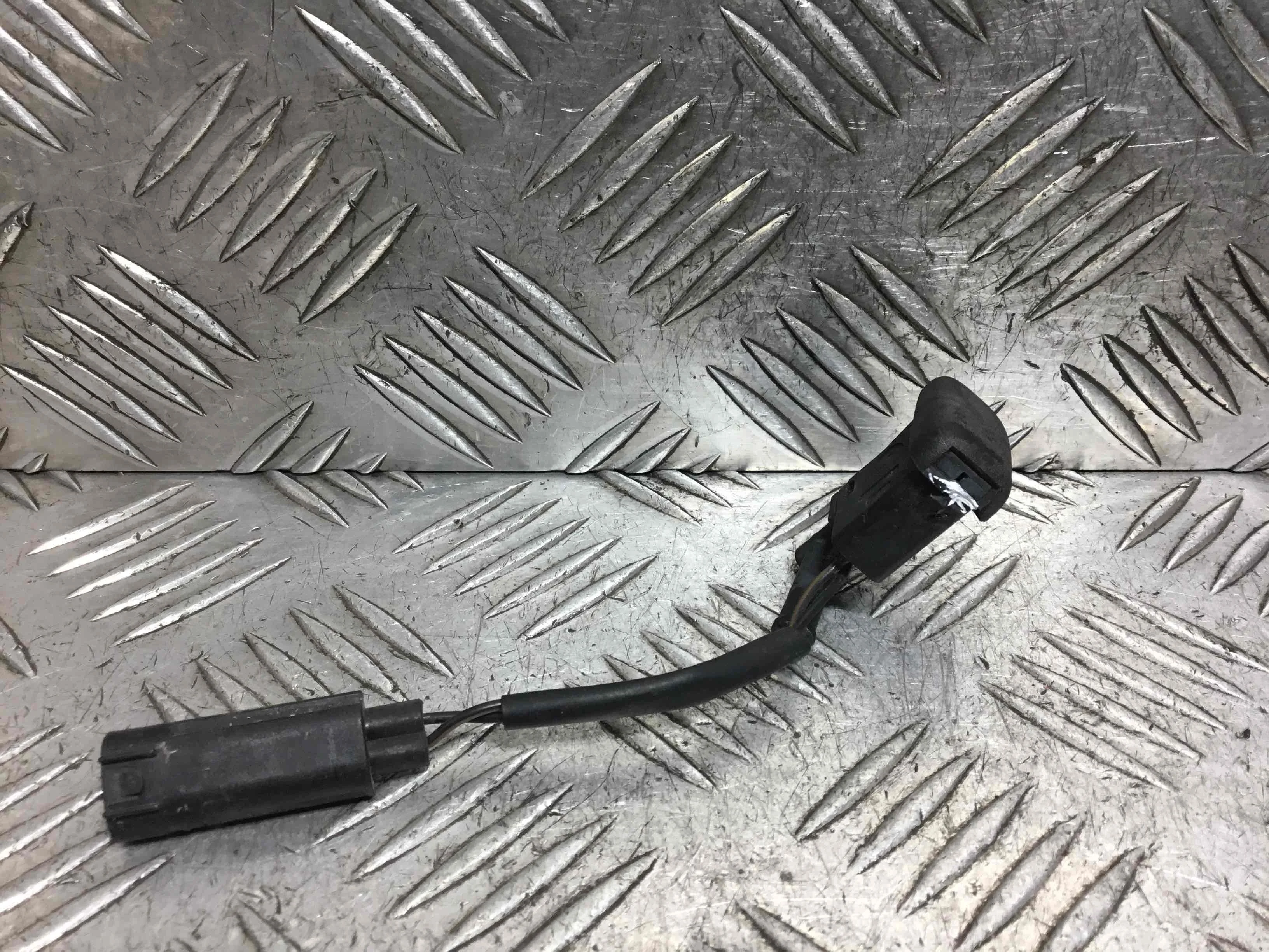 Форсунка омывателя BMW X5 E53 (1999-2003) бензин 3.0 i Автомат Внедорожник