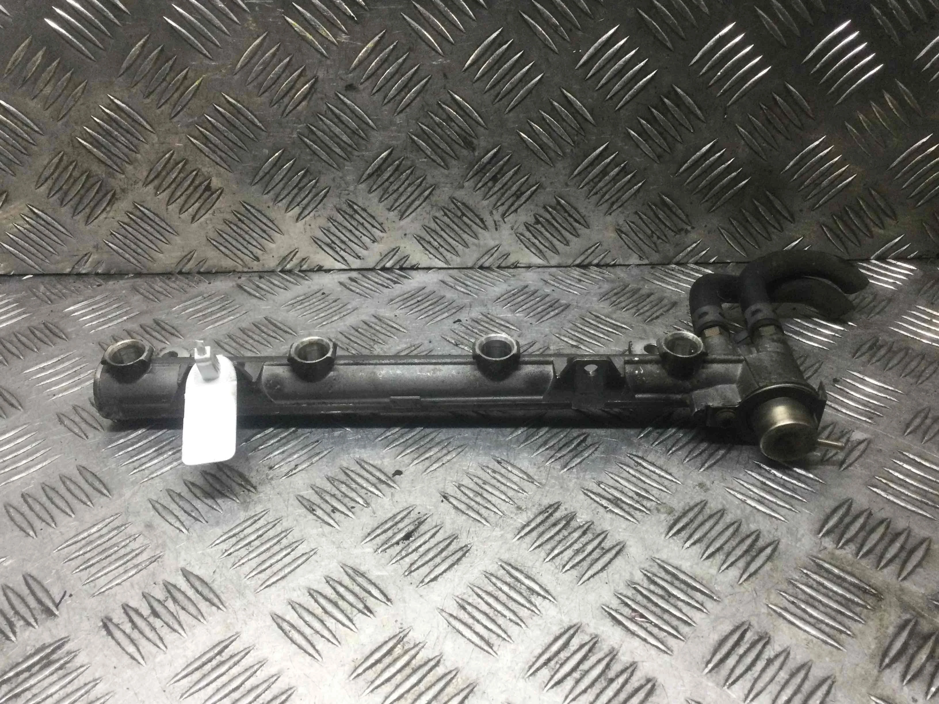 Топливная рампа Volkswagen Golf 4 поколение (1997-2004) бензин 1.6 i Механика 3-дв, х/б