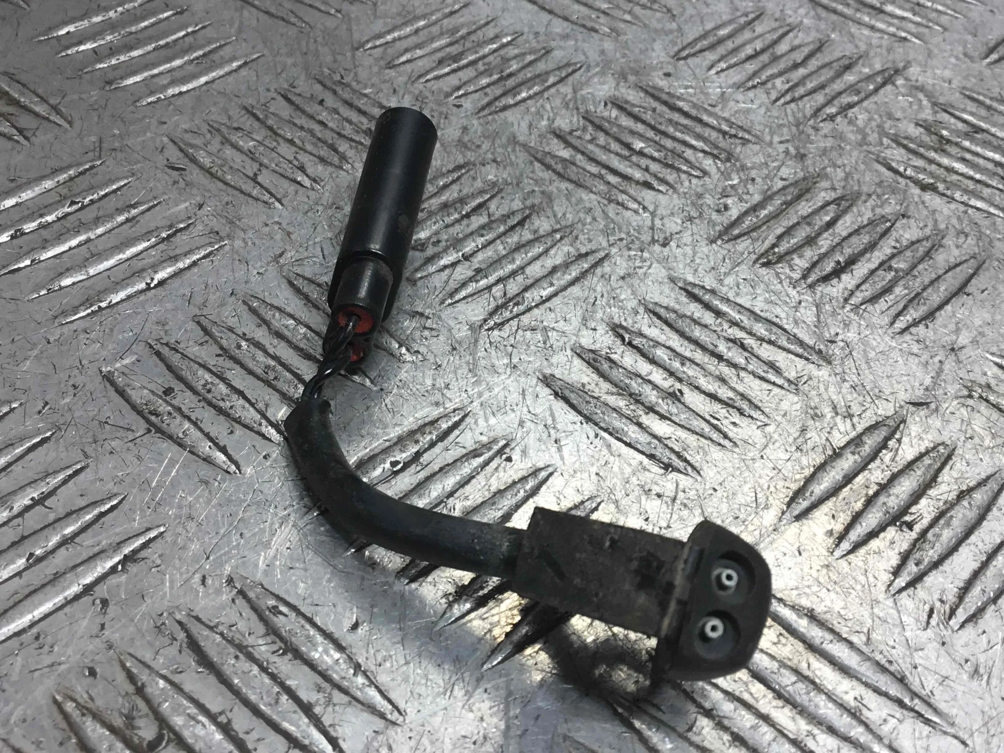 Форсунка омывателя Ford C-MAX 1 поколение (2003-2007) дизель 2.0 TDCi Механика Минивэн