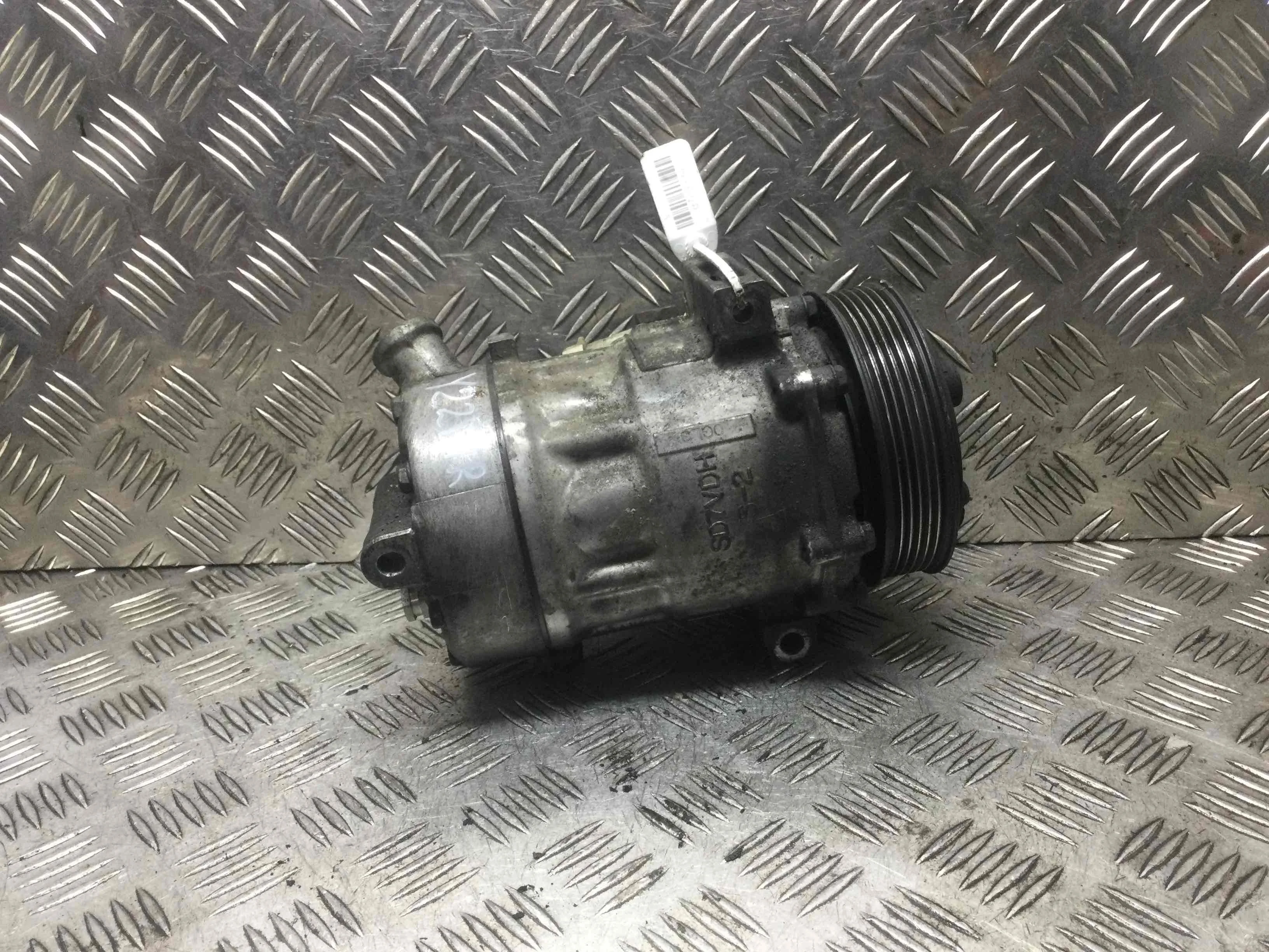 Компрессор кондиционера Opel Vectra C (2002-2005) дизель 2.2 dT Механика Универсал