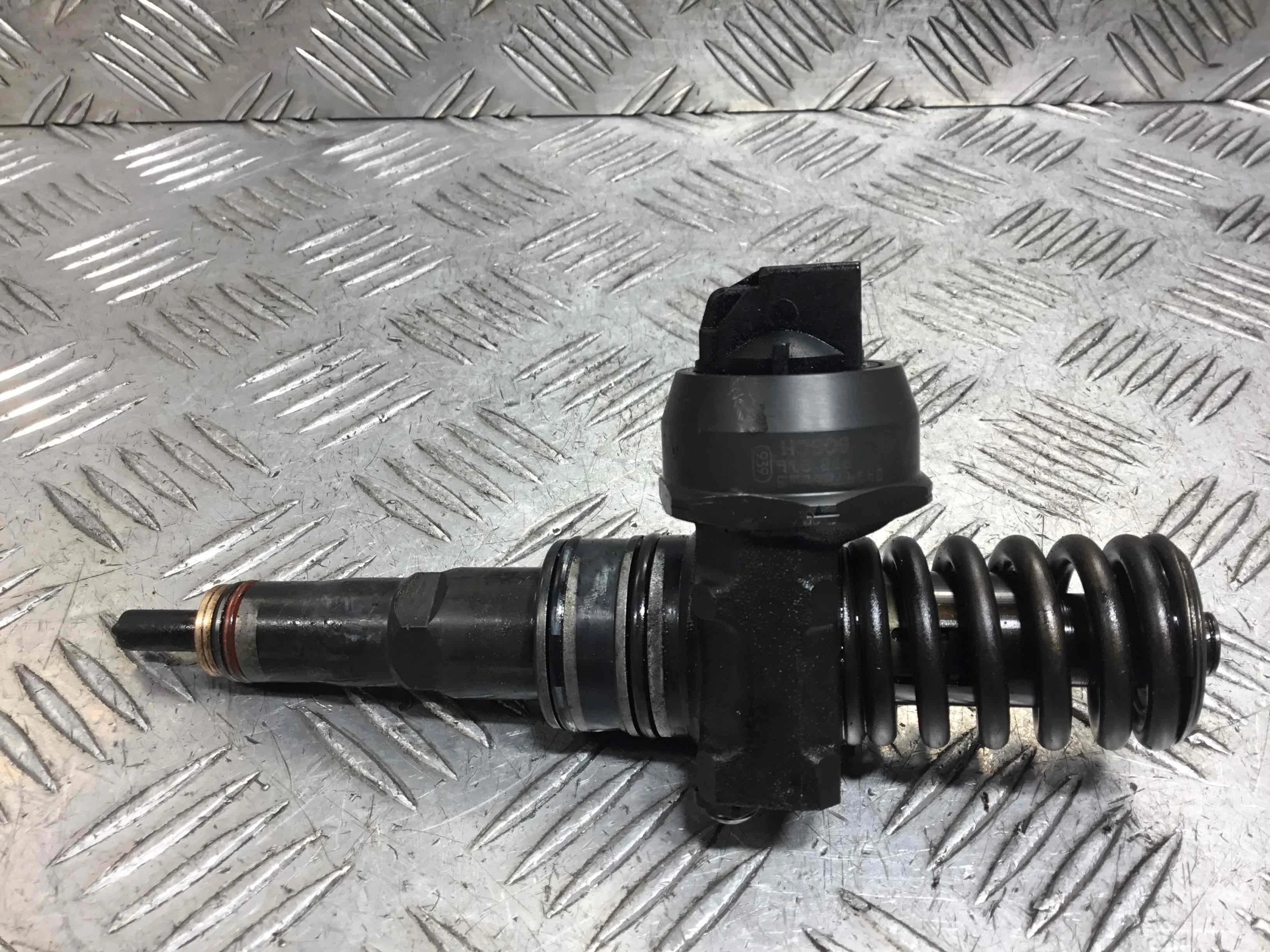 Форсунка Volkswagen Golf 4 поколение (1997-2004) дизель 1.9 TDI Механика Универсал