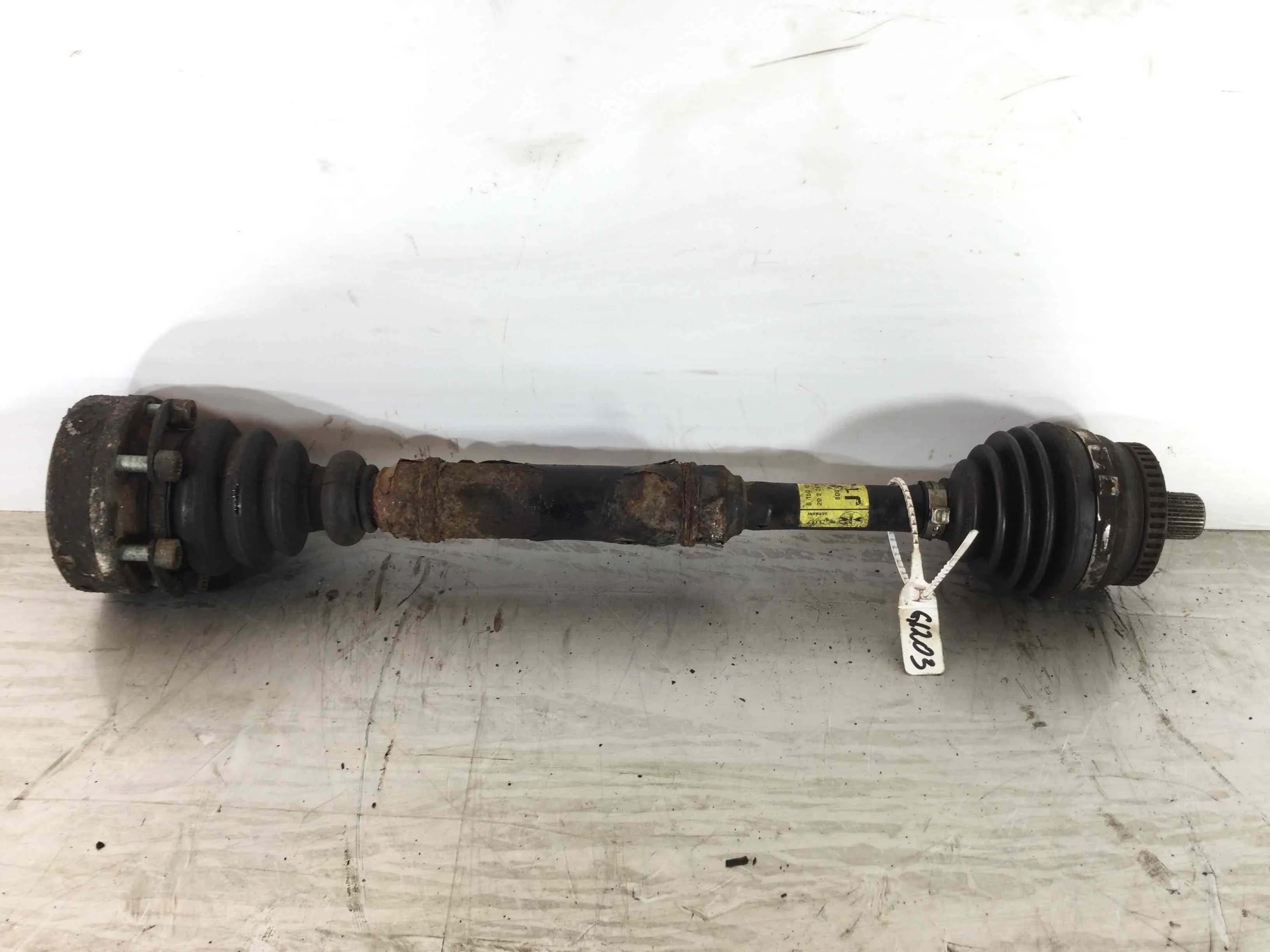 Полуось передняя левая (приводной вал, ШРУС) Audi A3 8L (1996-2000) бензин 1.8 i Механика Х/б