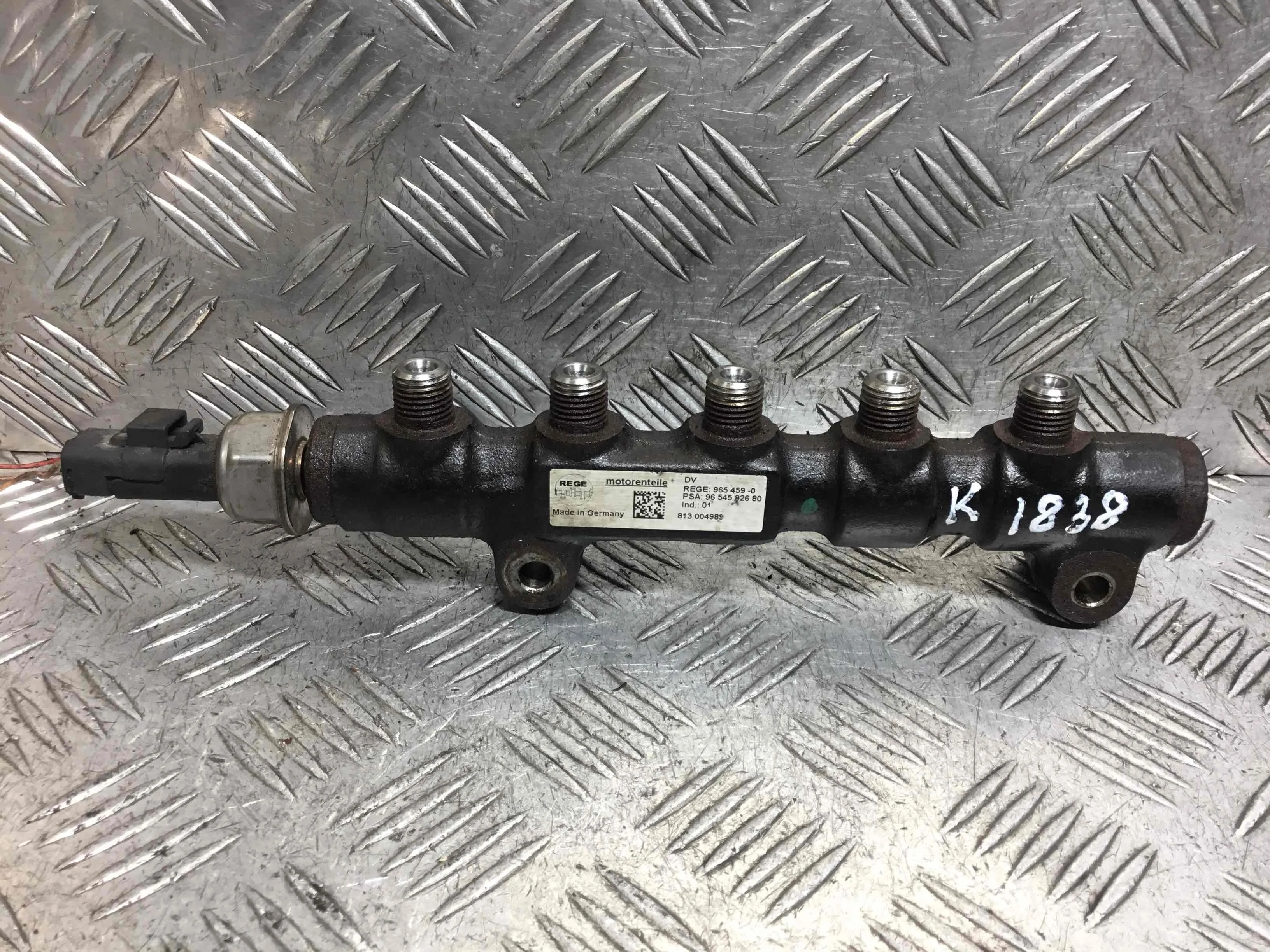 Топливная рампа Citroen C5 C5 I (DC,DE,RE,RC) 2001 - 2008 дизель 1.6 HDi Механика Седан