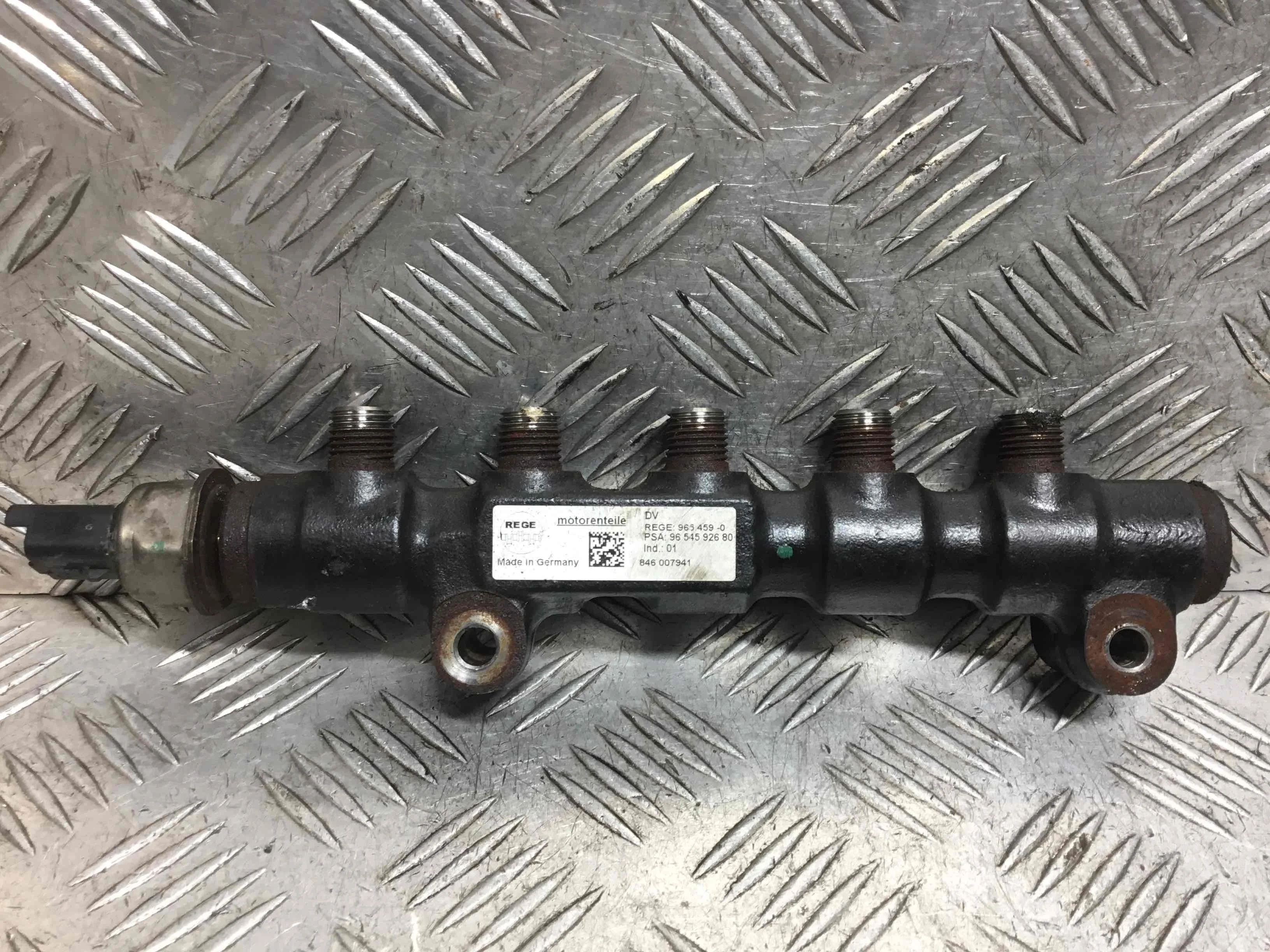 Топливная рампа Peugeot 308 T7 (2007-2011) дизель 1.6 HDI Механика Х/б