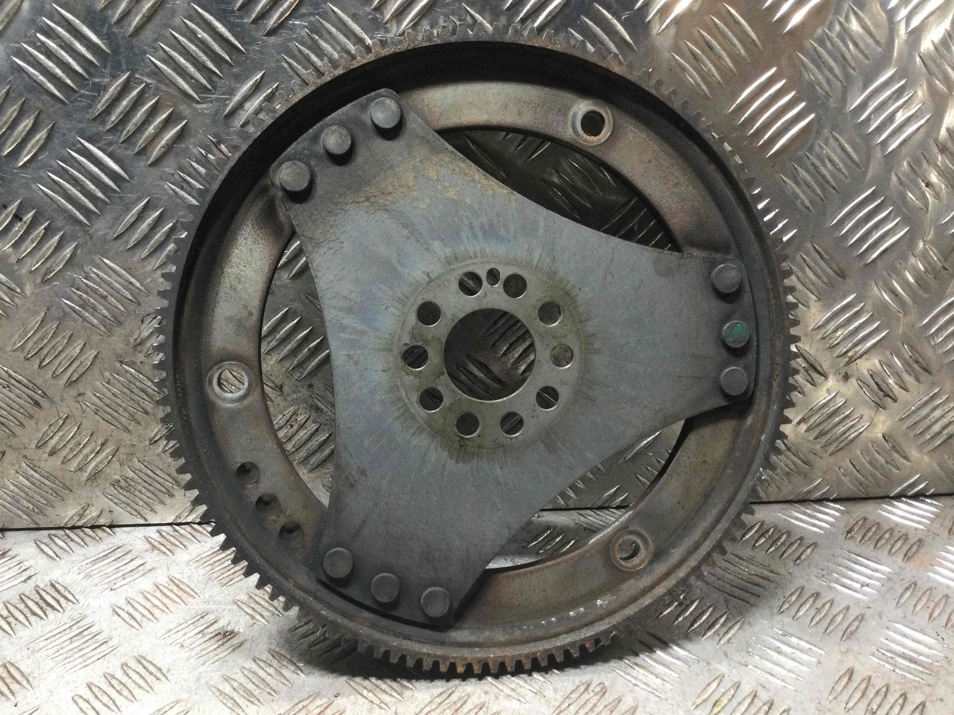 Маховик АКПП (драйв плата) Audi A4 B6 (2000-2005) бензин 3.0 i Механика Седан