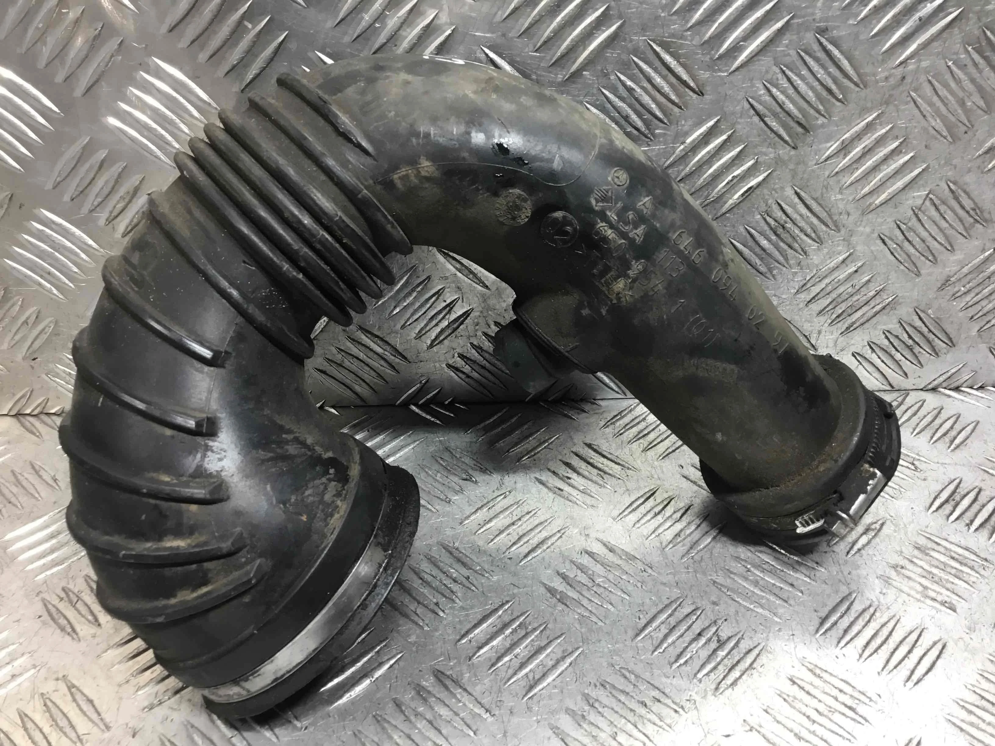 Патрубок воздушного фильтра Mercedes Sprinter Sprinter II (w906) 2006 - 2017 дизель 2.2 CDI Механика Микроавтобус