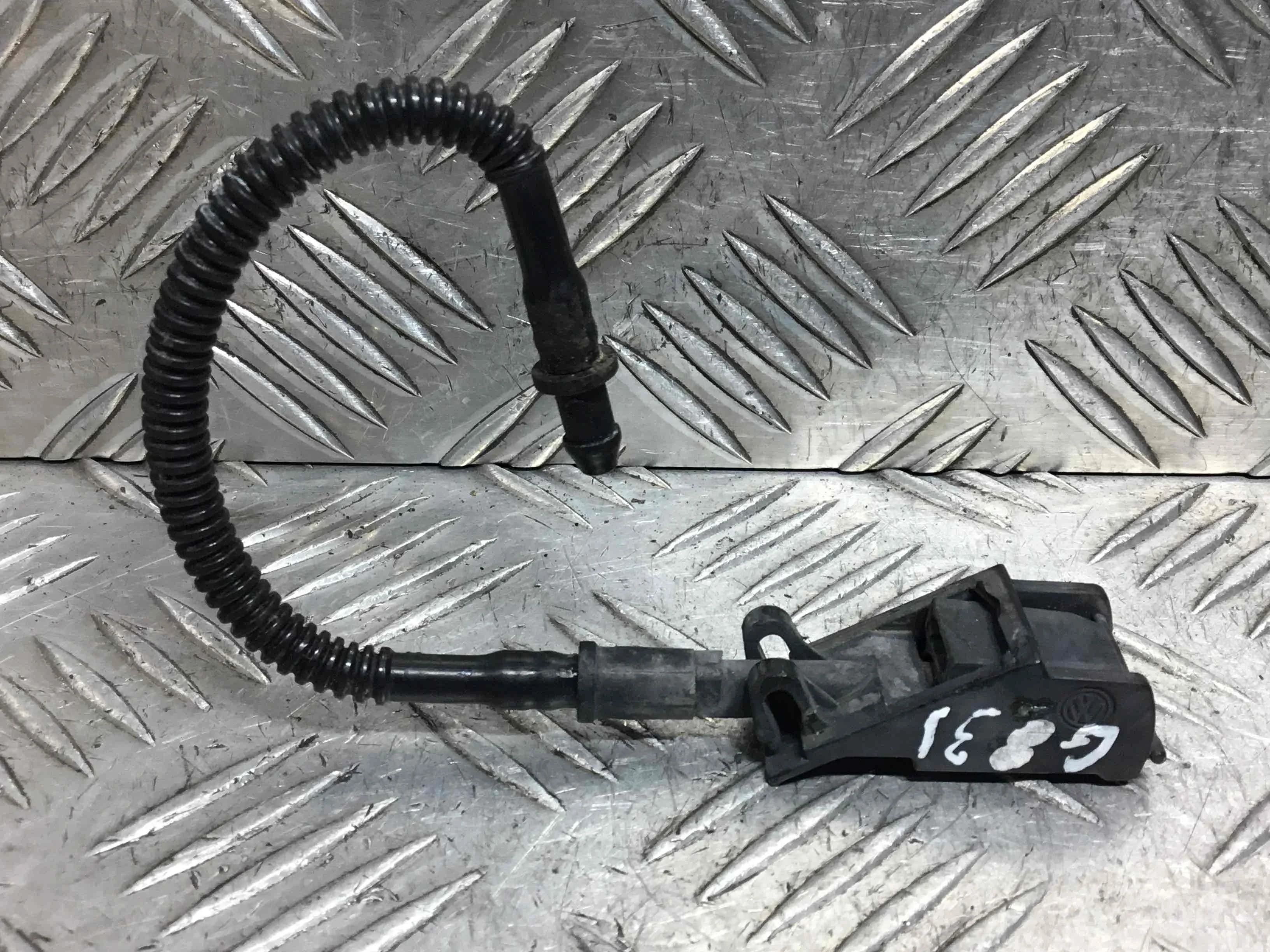 Форсунка омывателя Volkswagen Golf 4 поколение (1997-2004) бензин 1.4 i Механика Х/б