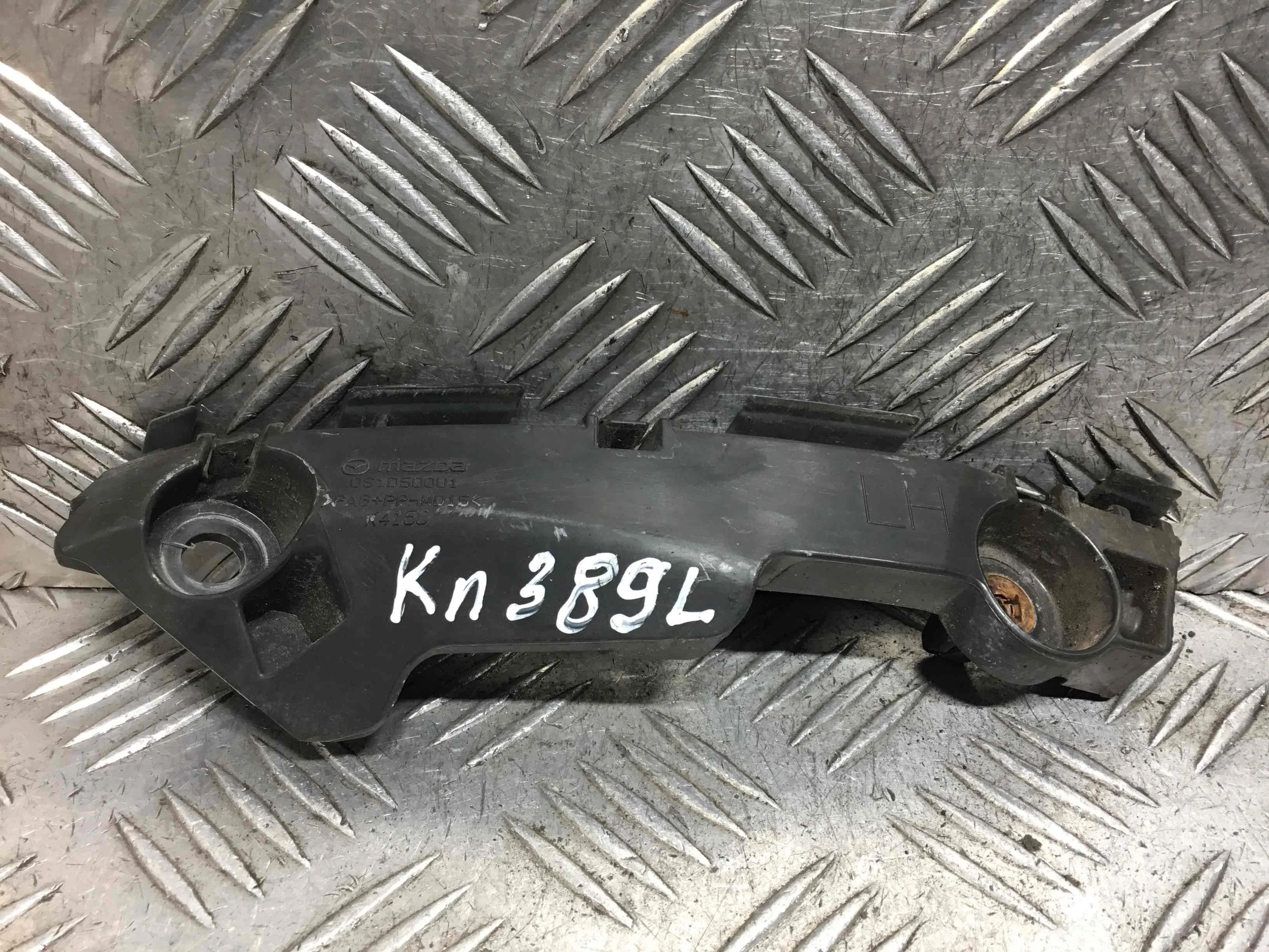 Кронштейн бампера переднего Mazda 6 6 II (GH) 2007 - 2012 дизель 2.2 TD Механика Седан