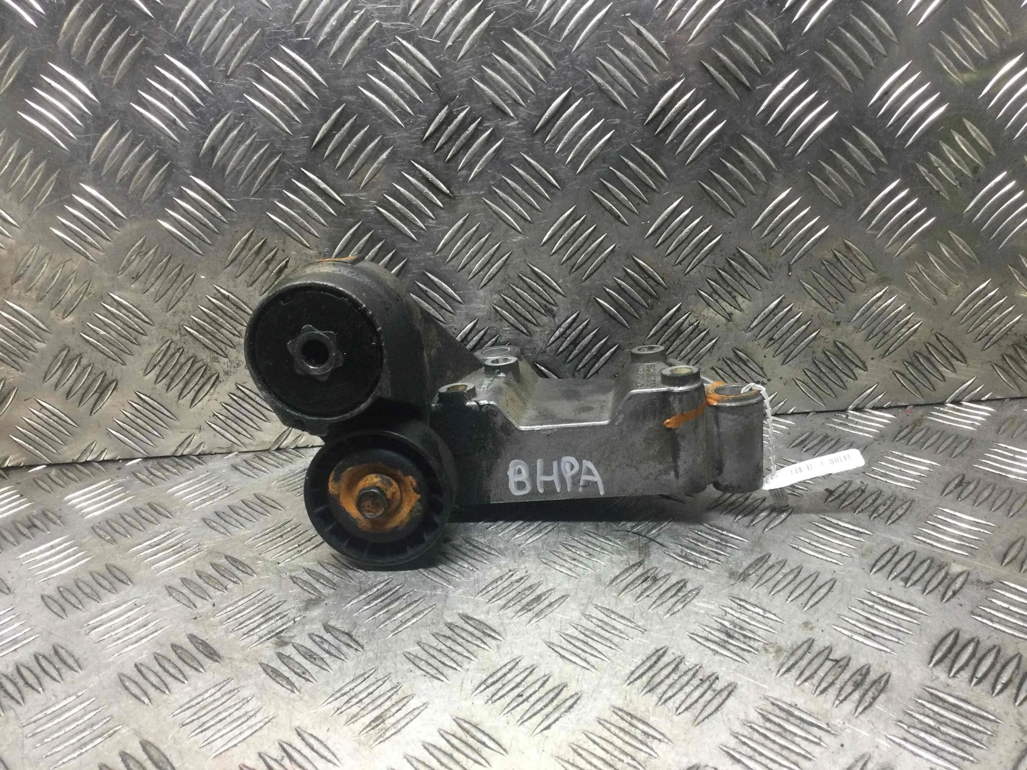 Натяжитель ремня генератора Ford Transit Connect 1 поколение (2002-2009) дизель 1.8 Di Механика Микроавтобус