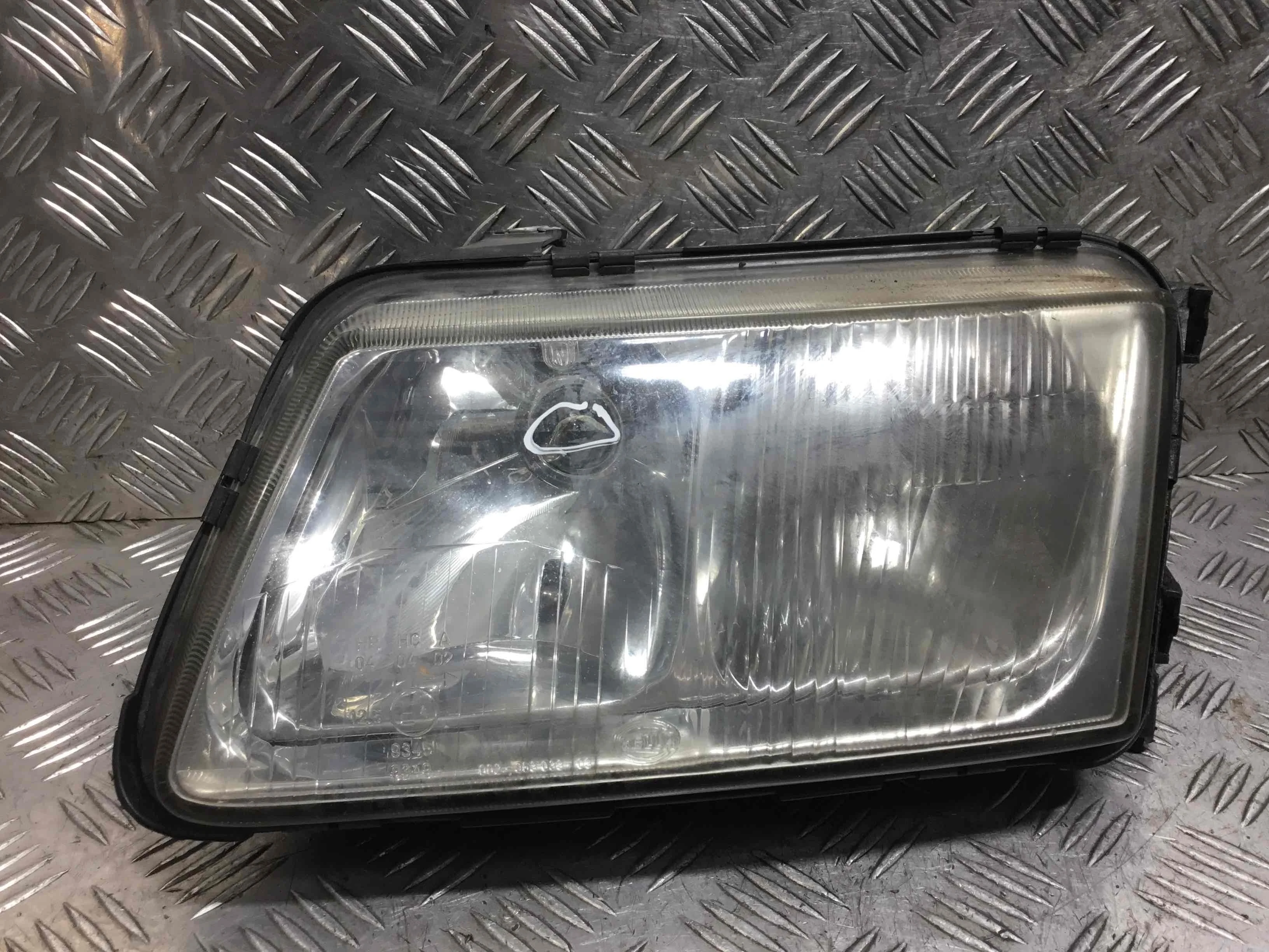 Фара левая Audi A3 8L (1996-2000) бензин 1.6 i Механика Х/б