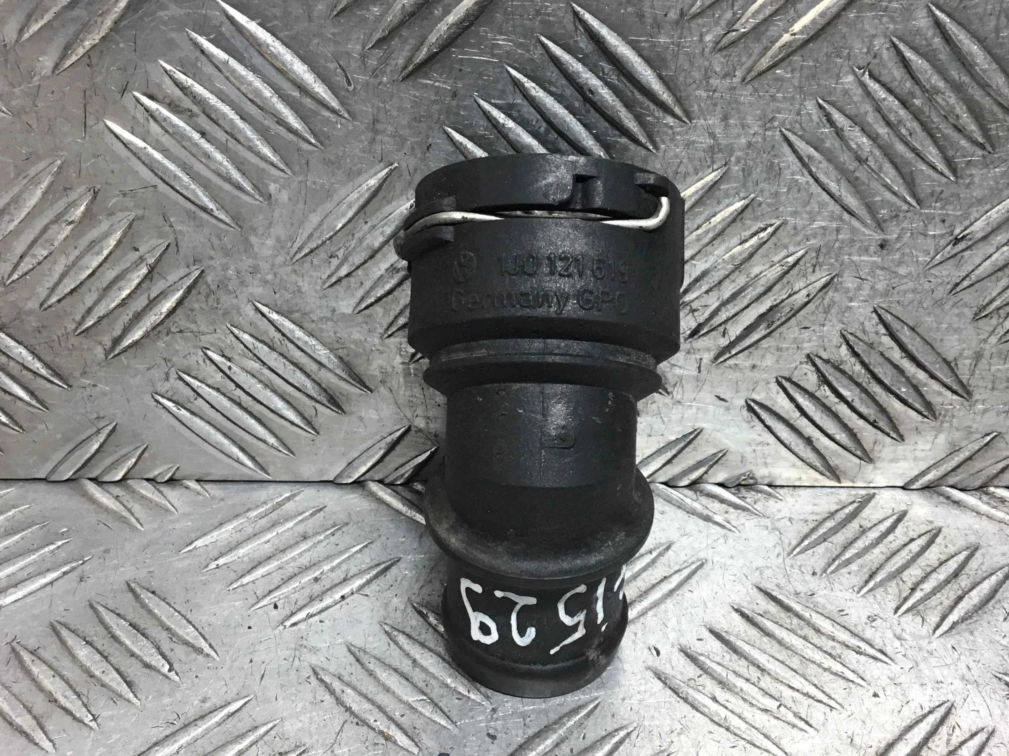 Фланец (тройник) системы охлаждения Audi A3 8L (1996-2000) бензин 1.8 i Механика Х/б