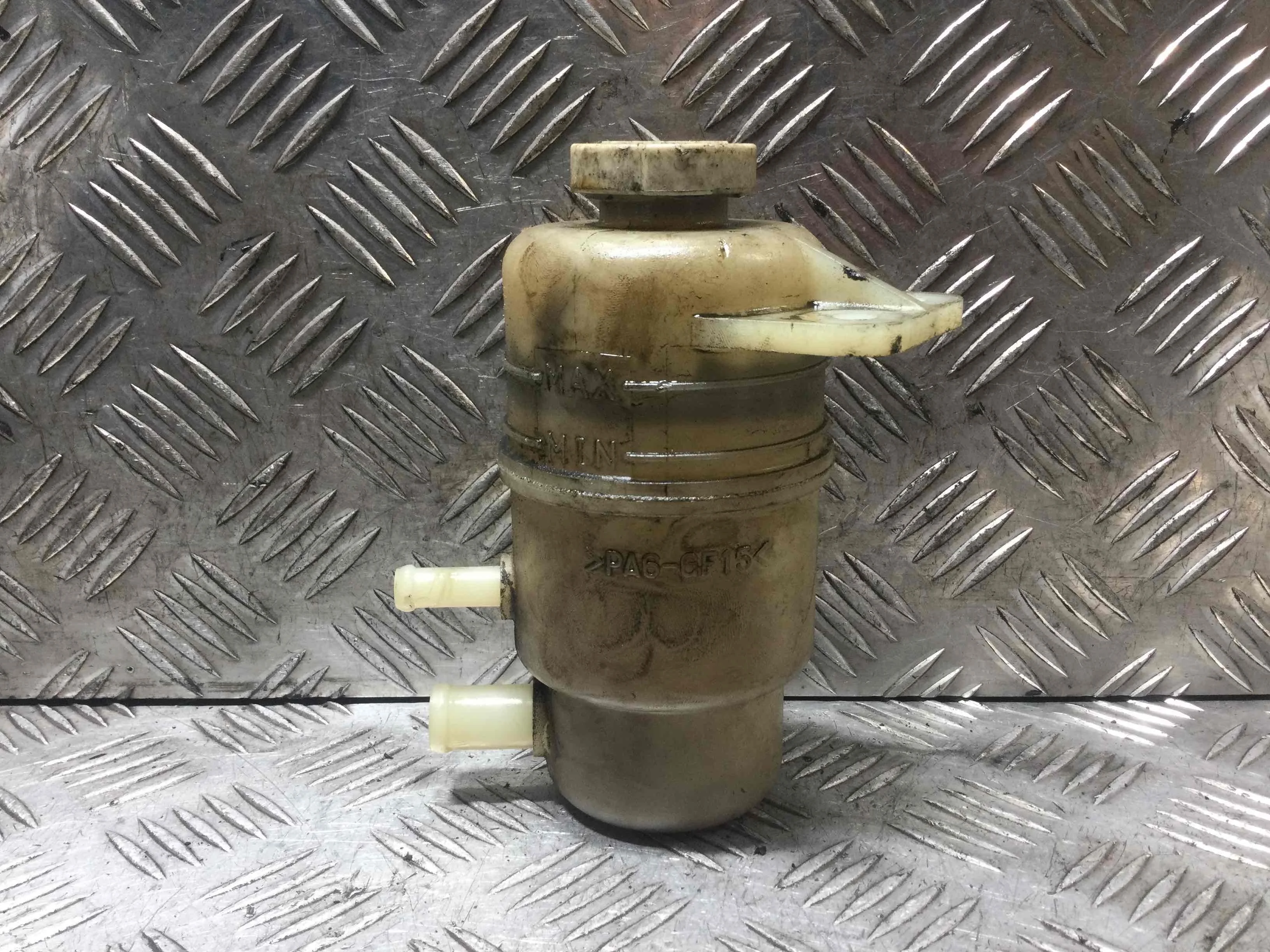 Бачок гидроусилителя Mitsubishi Space Wagon 3 поколение (1999-2004) бензин 2.0 i Механика Минивэн