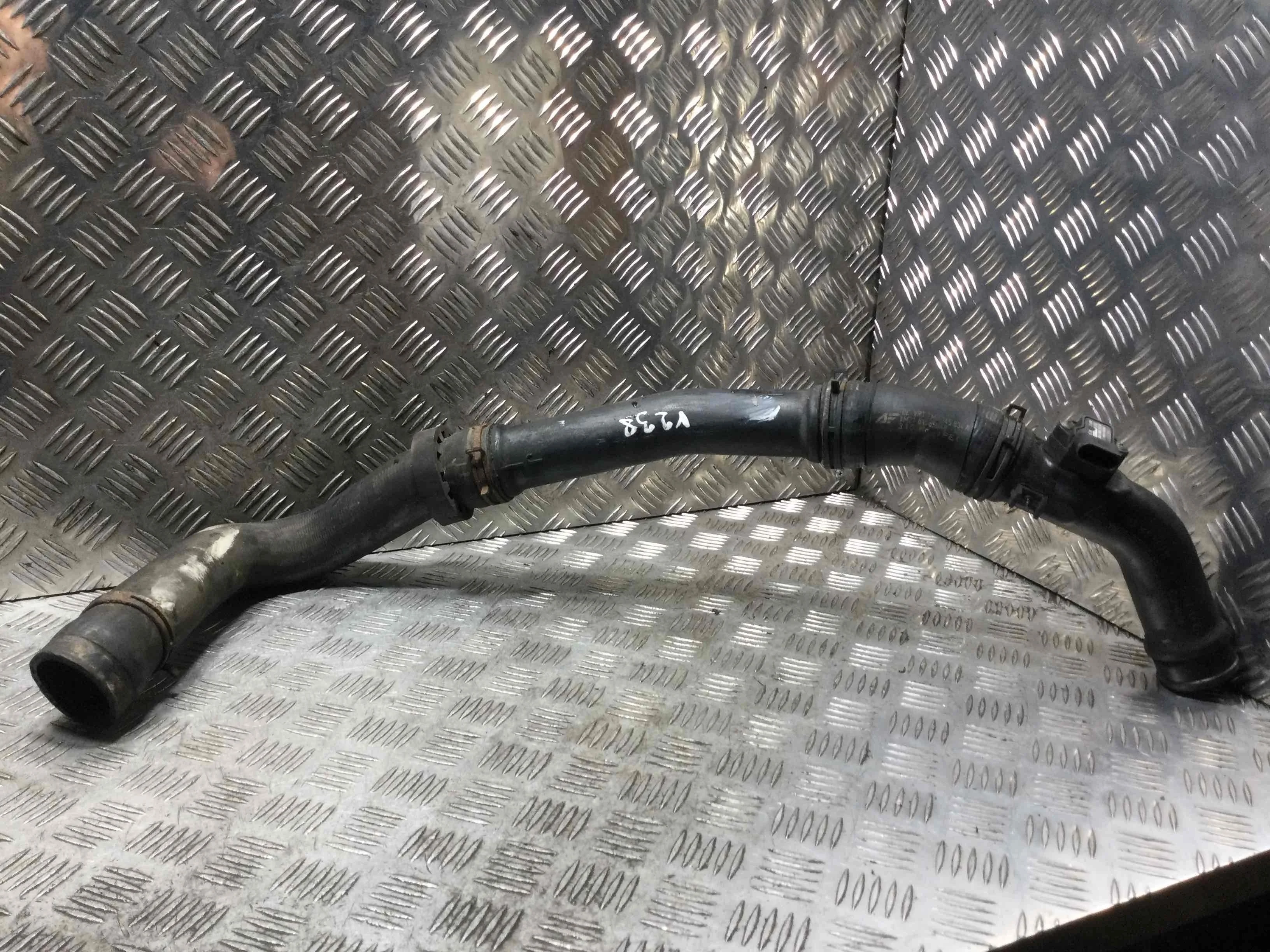 Патрубок интеркулера Volkswagen Sharan 1 поколение [рестайлинг] (2000-2003) дизель 1.9 TDI Автомат Минивэн