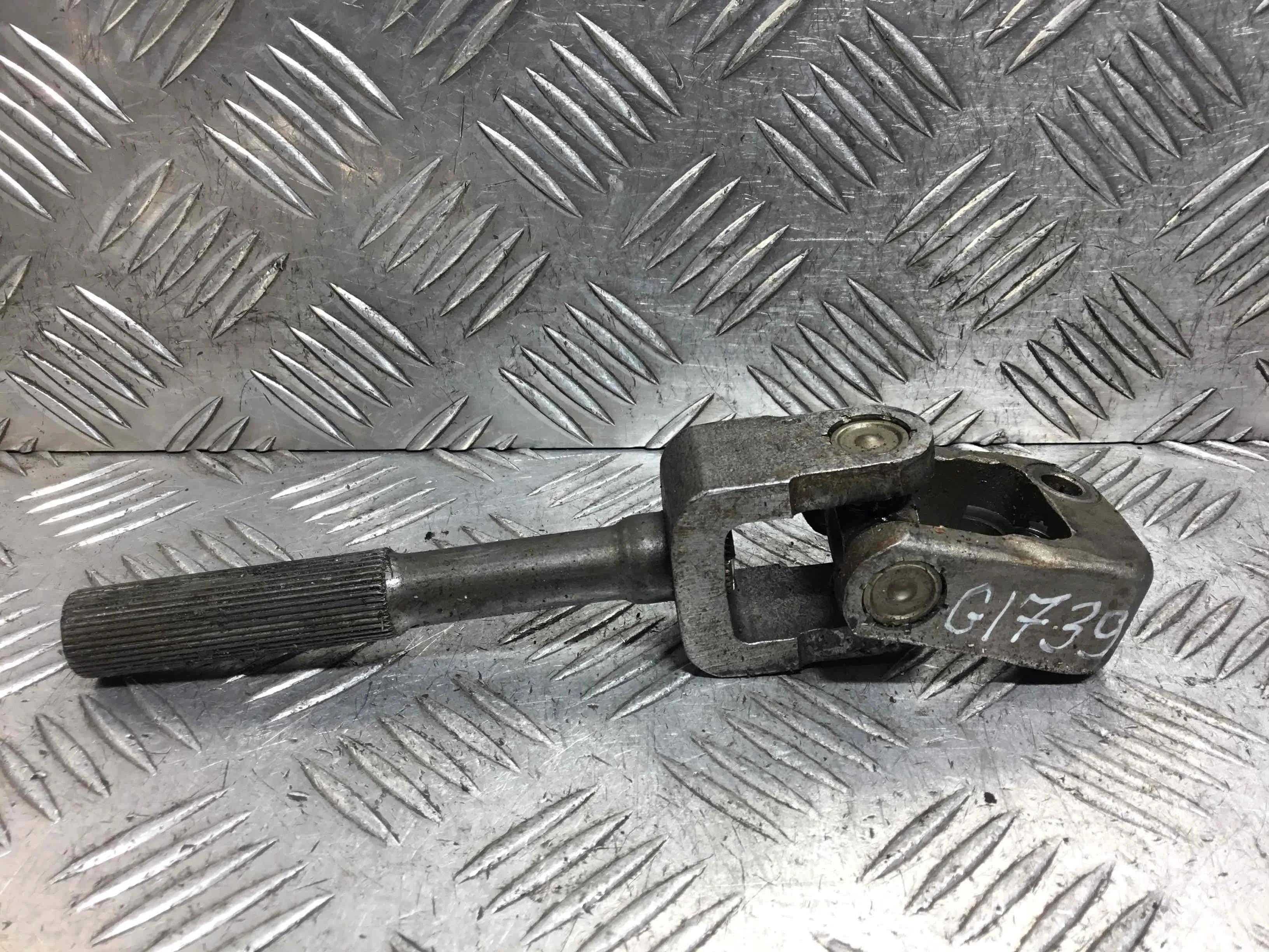 Рулевой карданчик Audi A3 8L (1996-2000) бензин 1.8 i Механика Х/б