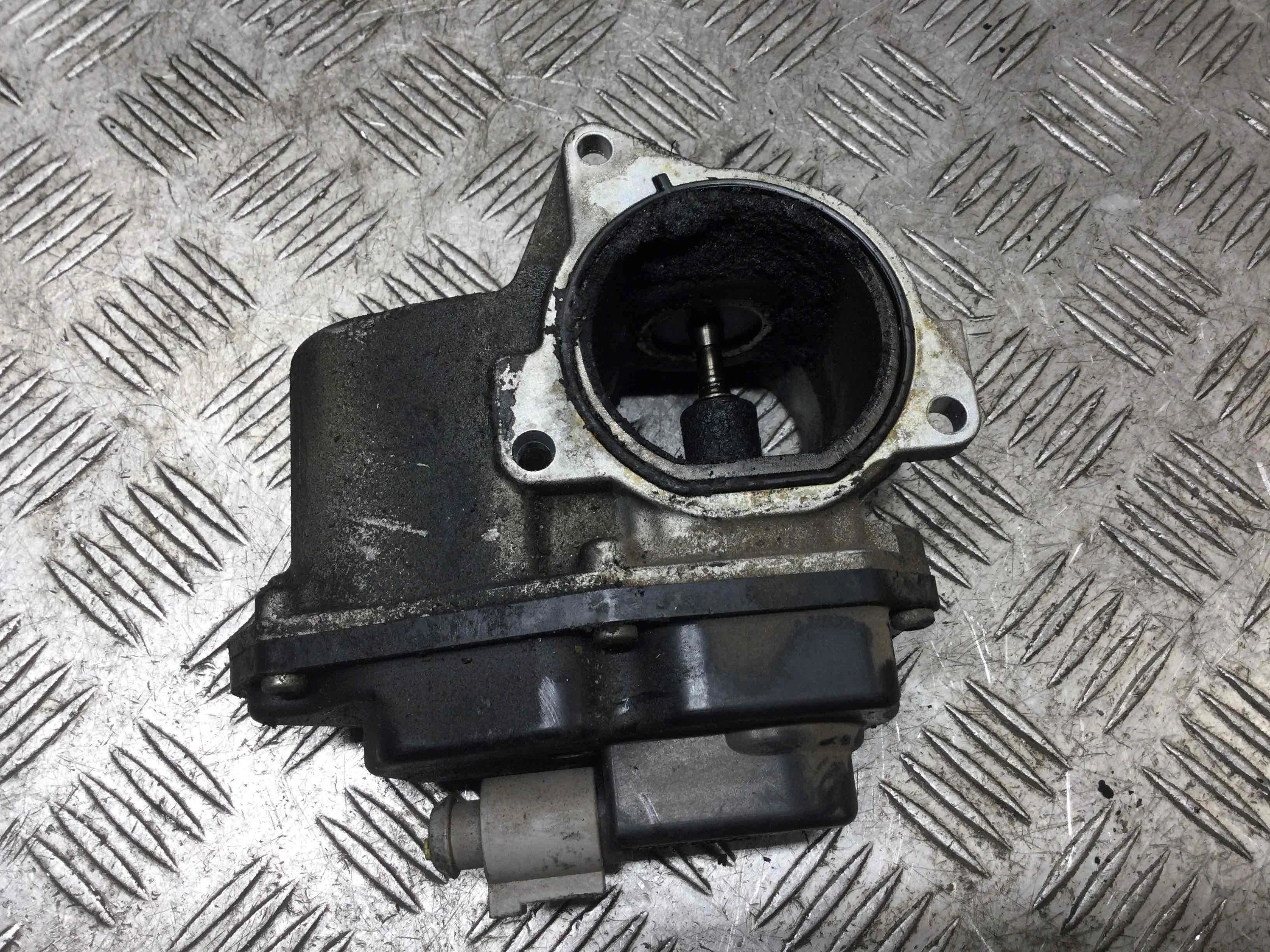 Клапан EGR Volkswagen Golf 5 поколение (2004-2009) дизель 2.0 TDI DSG Х/б