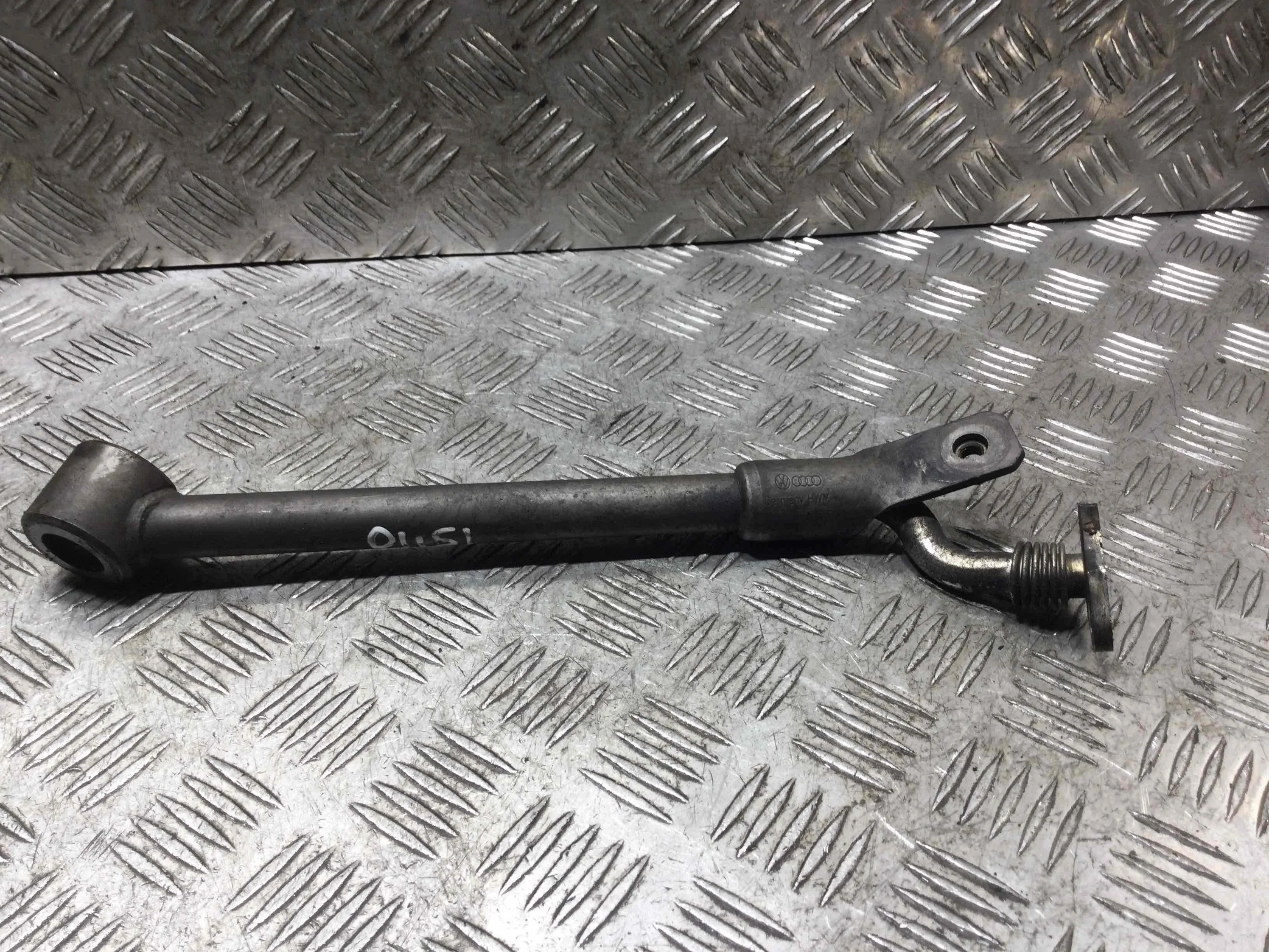 Масляная трубка турбины Volkswagen Golf 5 поколение (2004-2009) дизель 2.0 TDI DSG Х/б