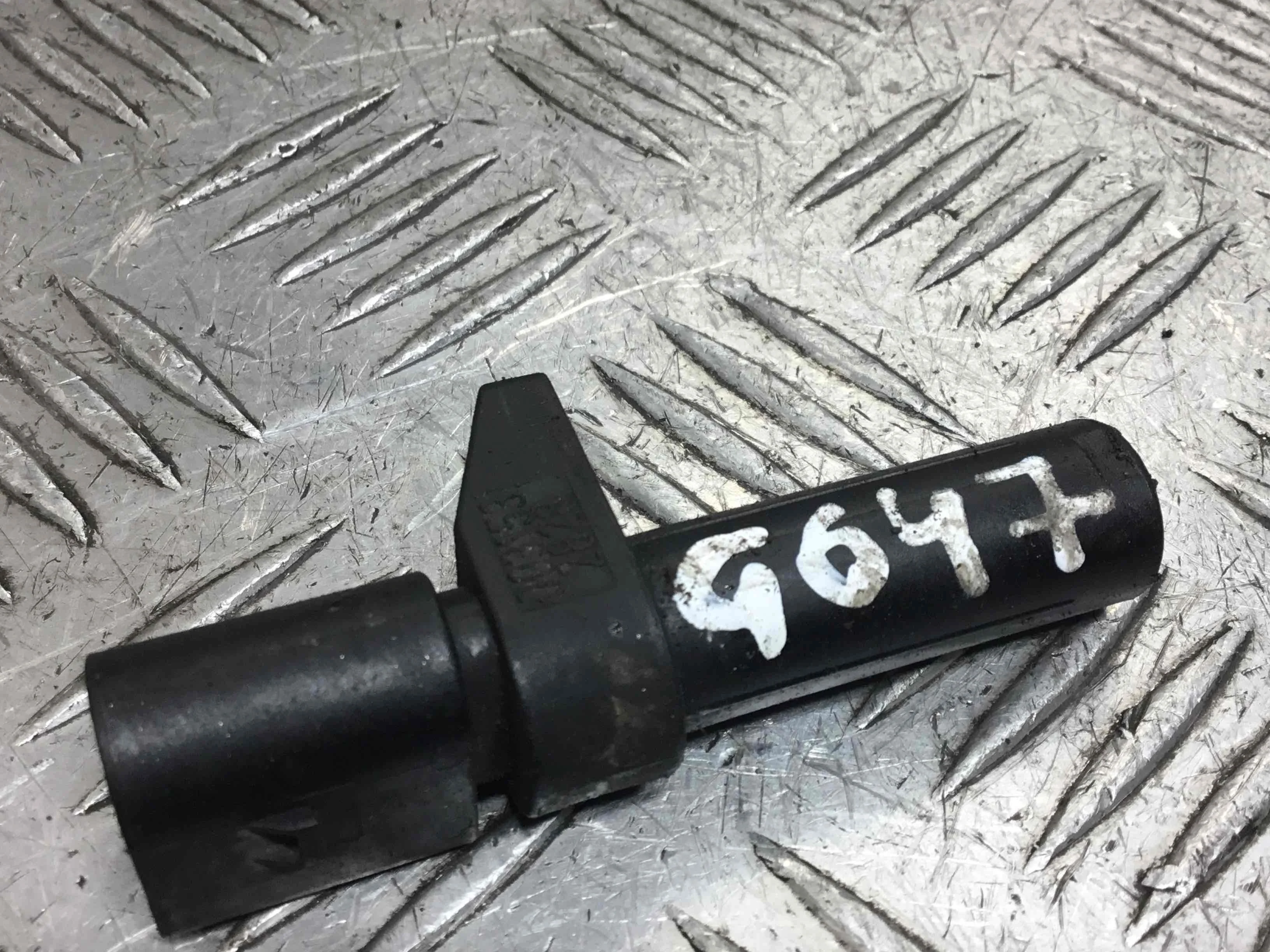 Датчик коленвала Mercedes Vaneo W414 2001-2005 бензин 1.9 i Механика Минивэн