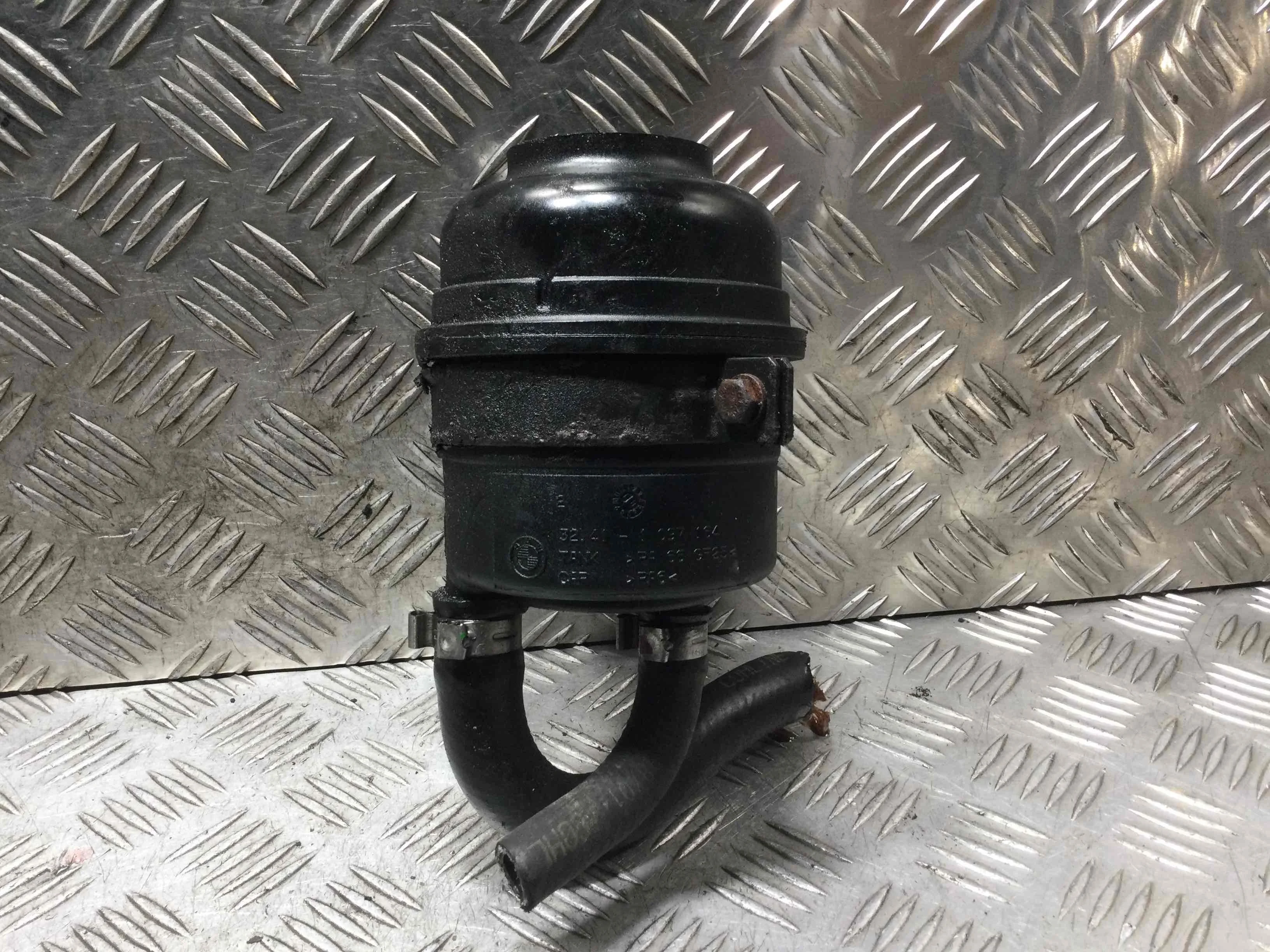 Бачок гидроусилителя BMW 3-Series 3-Series E46 1998 - 2006 бензин 1.8 i Механика Х/б